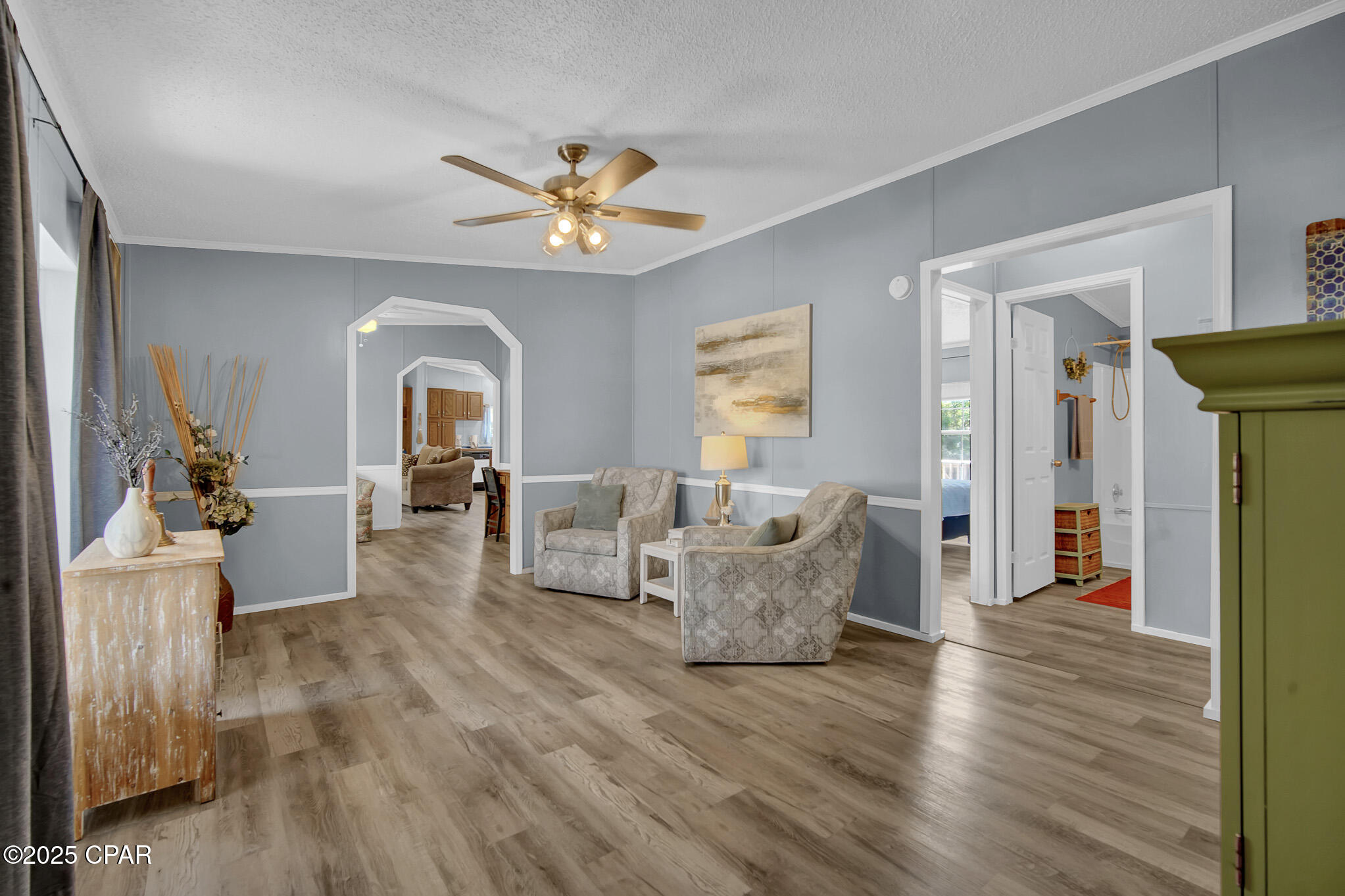 22011 Lakeview Drive