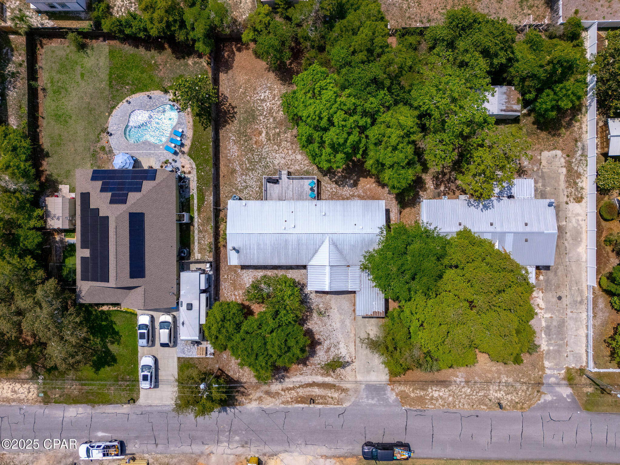 22011 Lakeview Drive