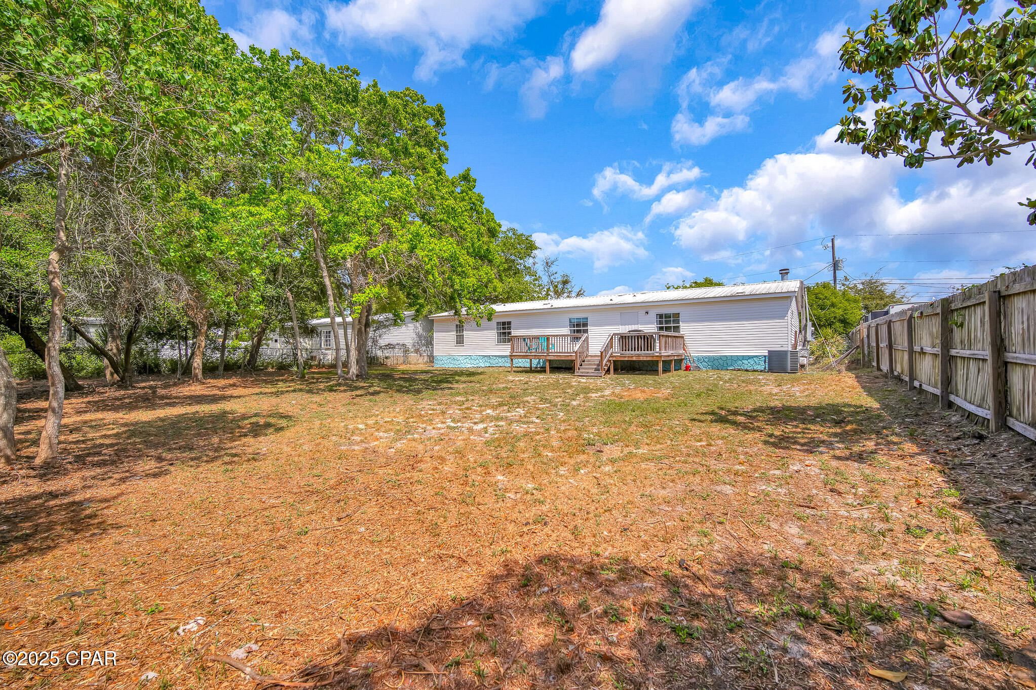 22011 Lakeview Drive