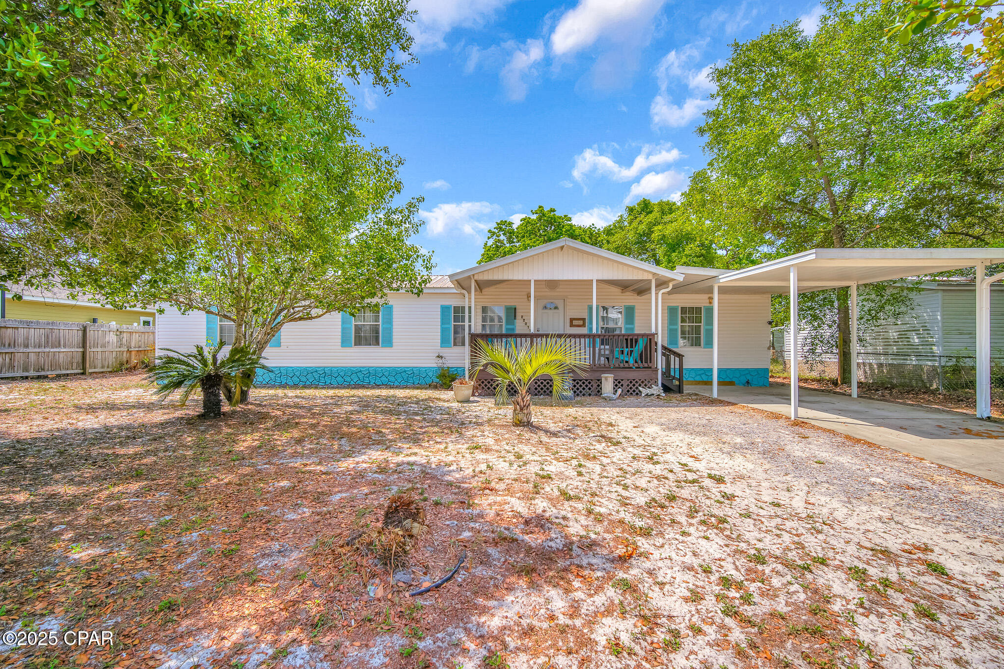 22011 Lakeview Drive