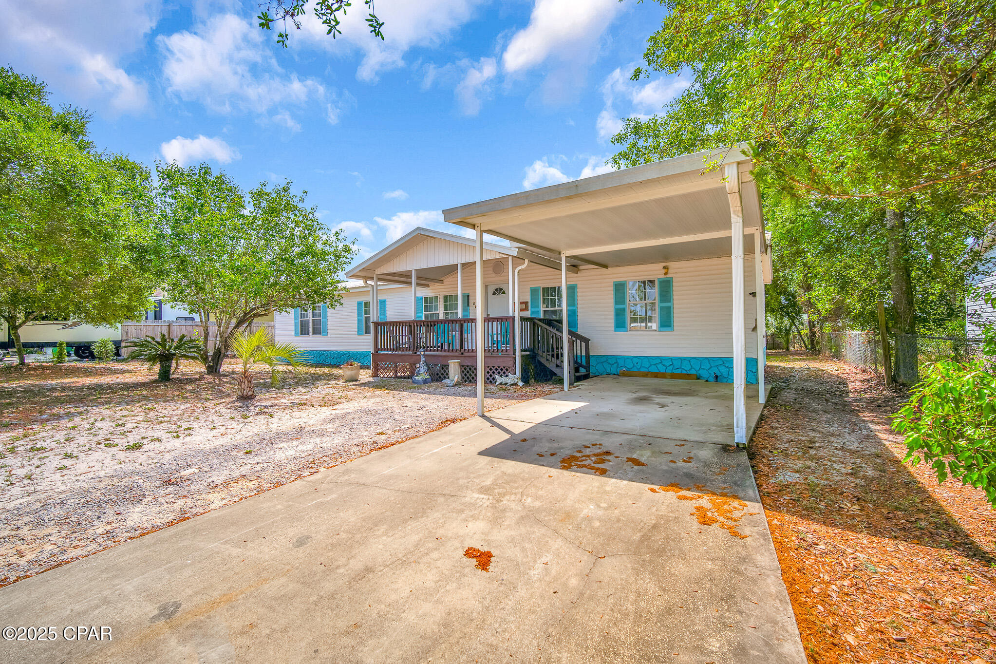 22011 Lakeview Drive