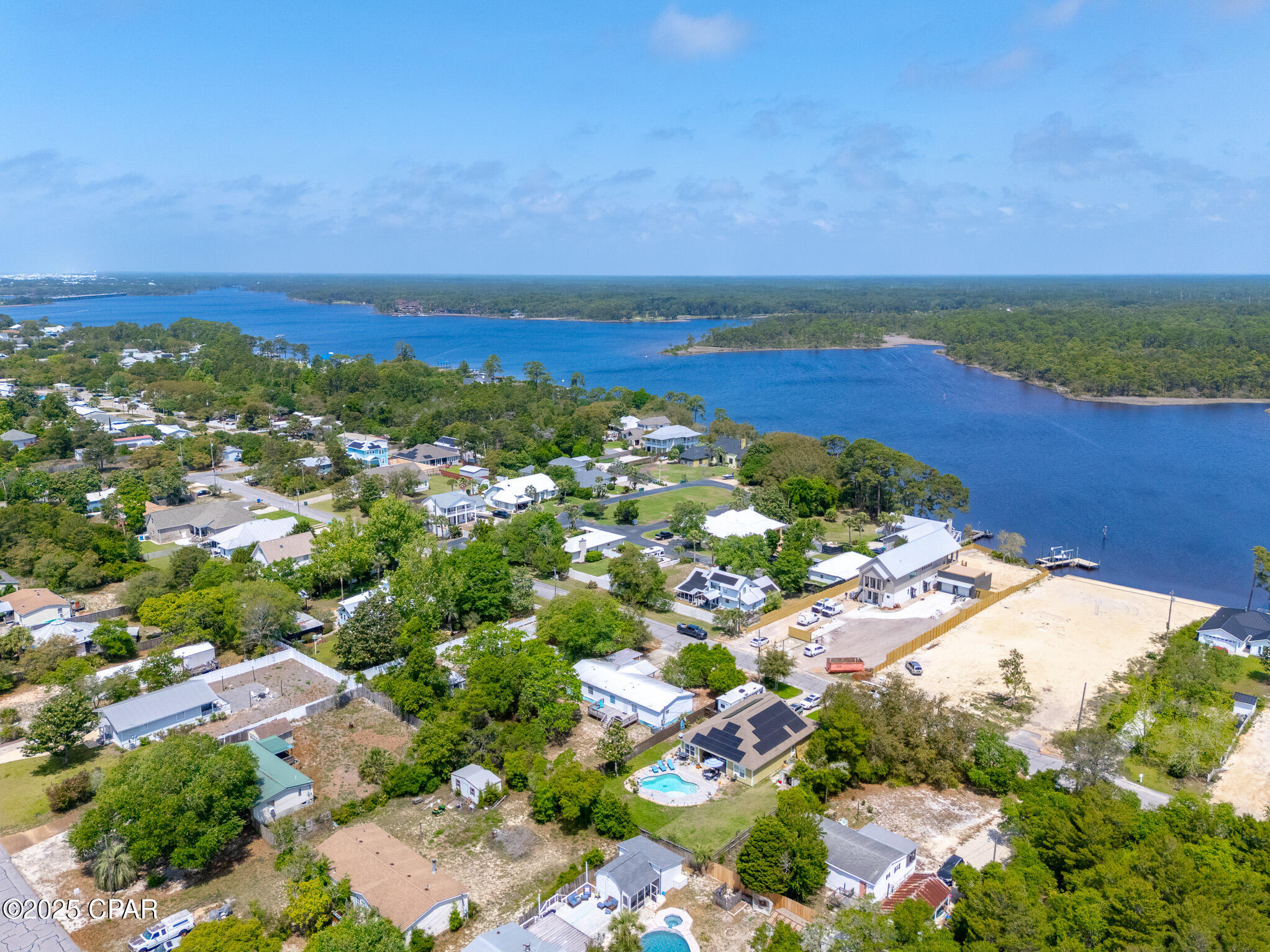 22011 Lakeview Drive