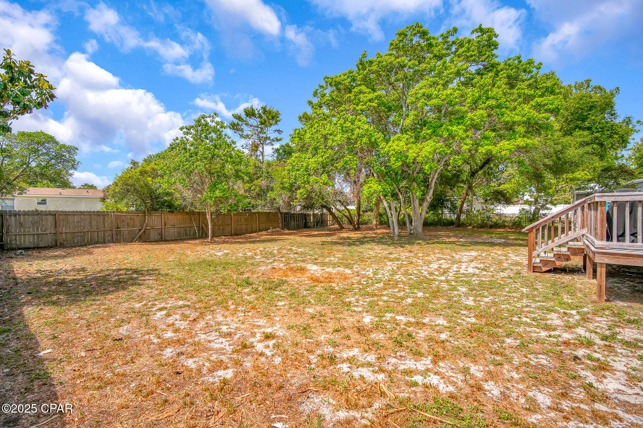 22011 Lakeview Drive