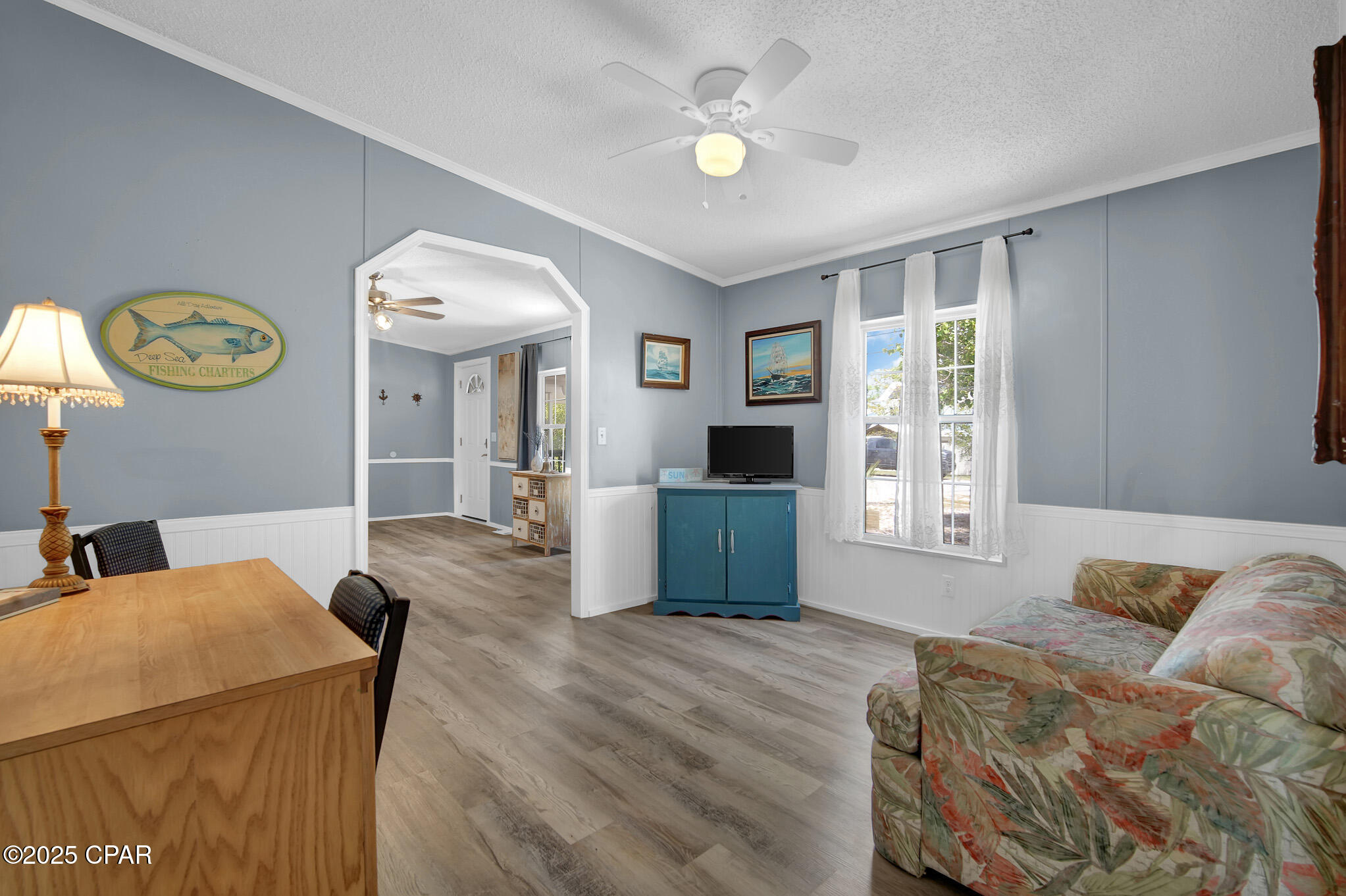 22011 Lakeview Drive