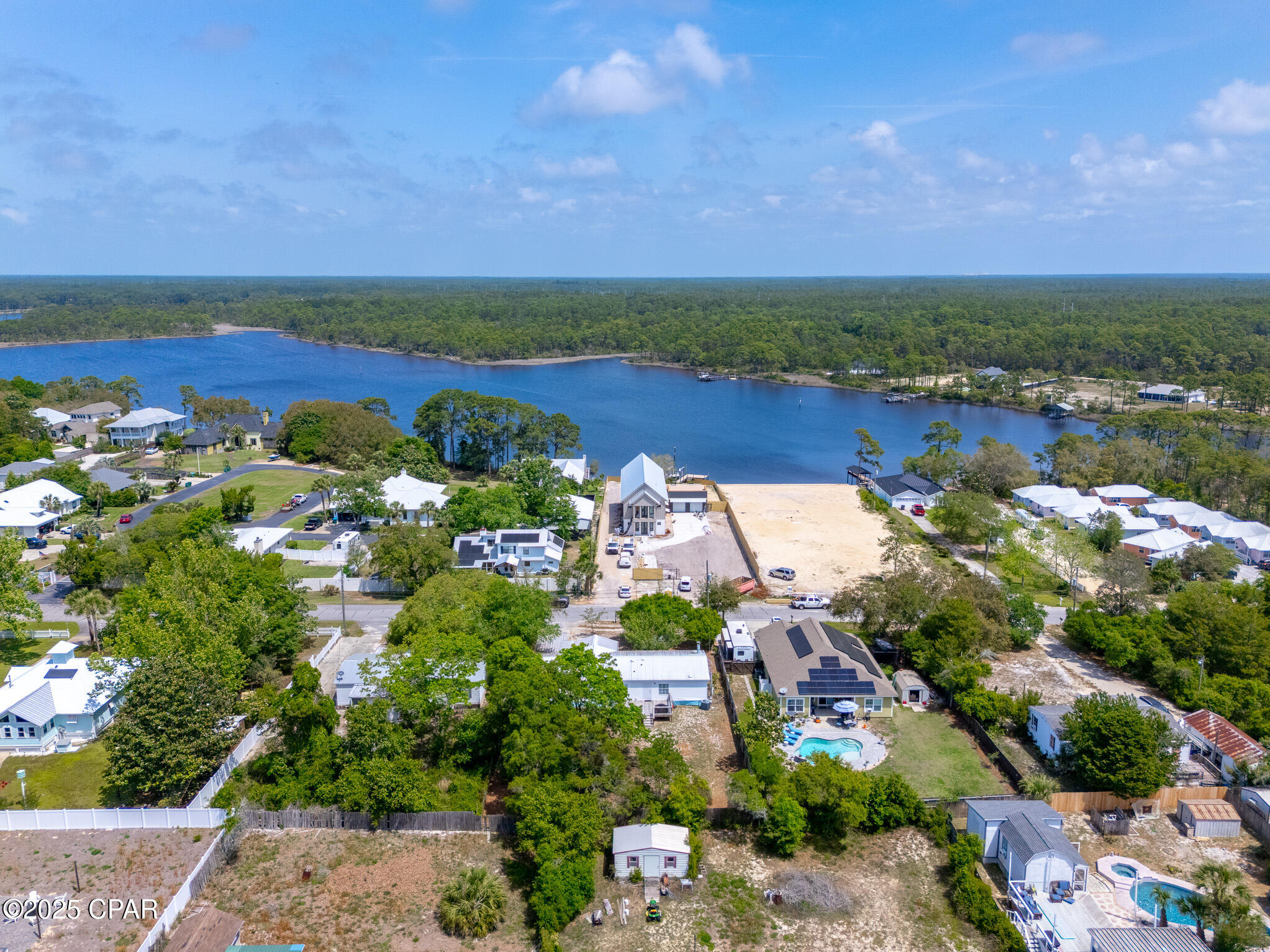 22011 Lakeview Drive