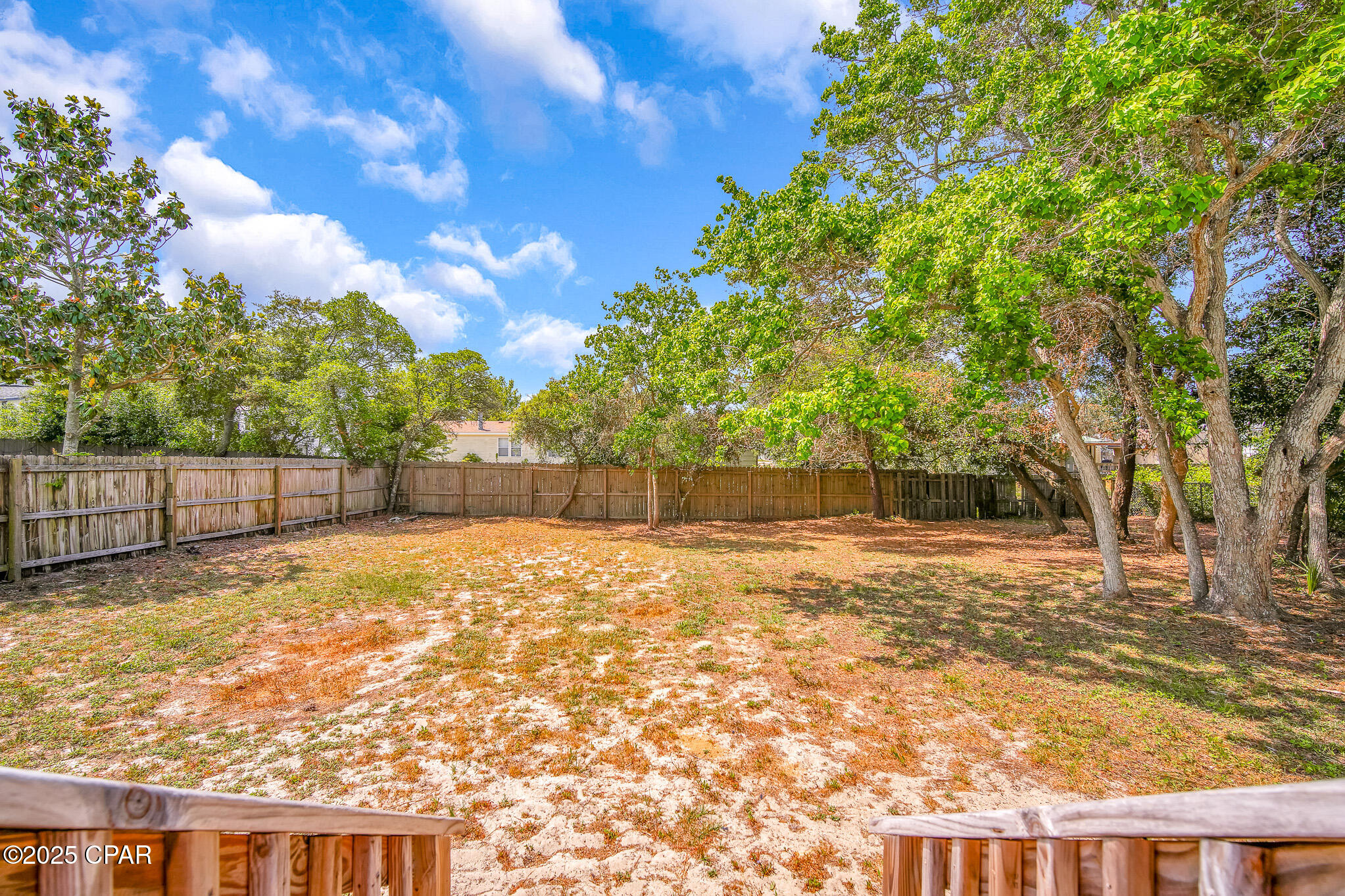 22011 Lakeview Drive