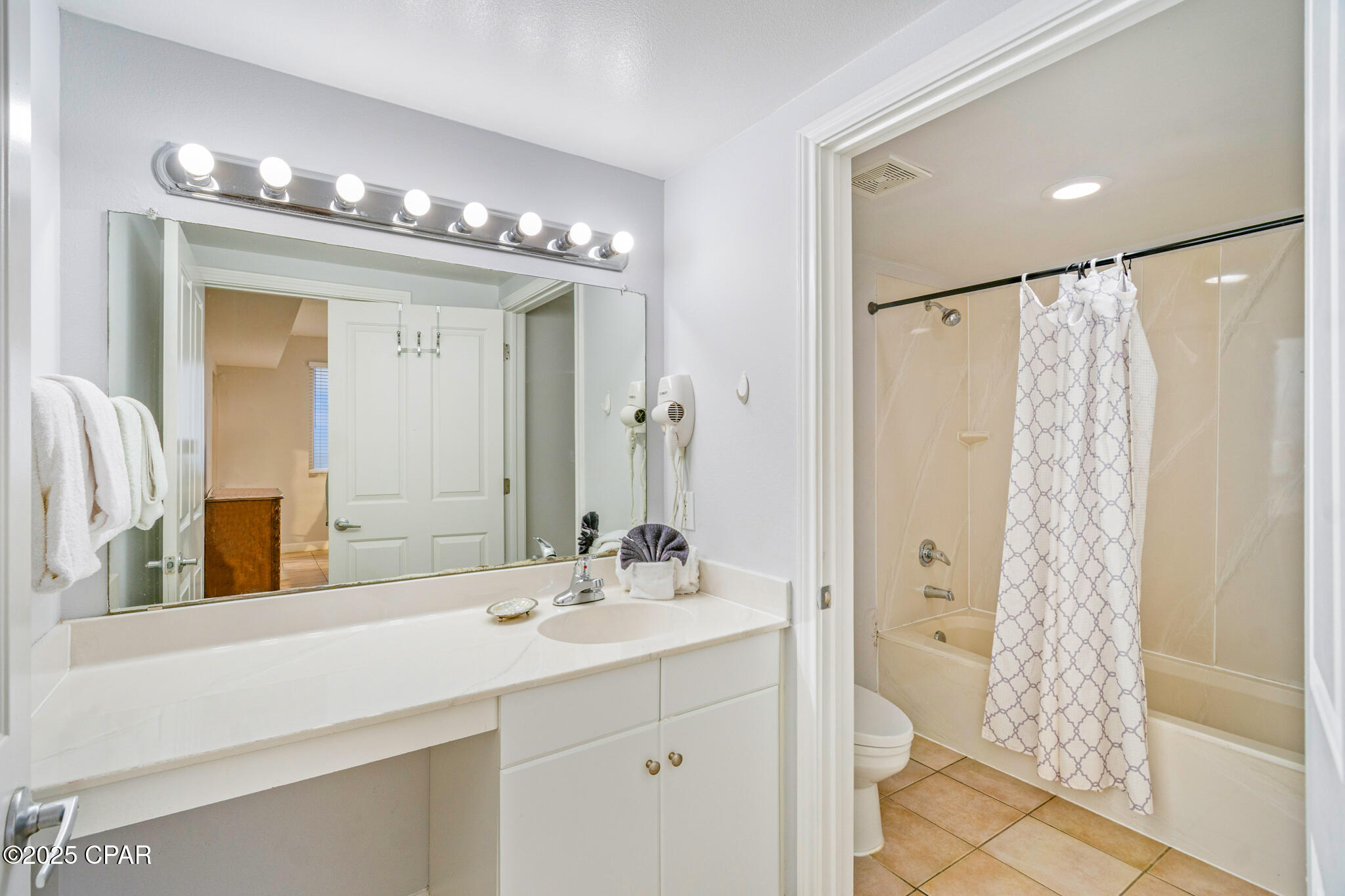 9900 S Thomas Drive 2101