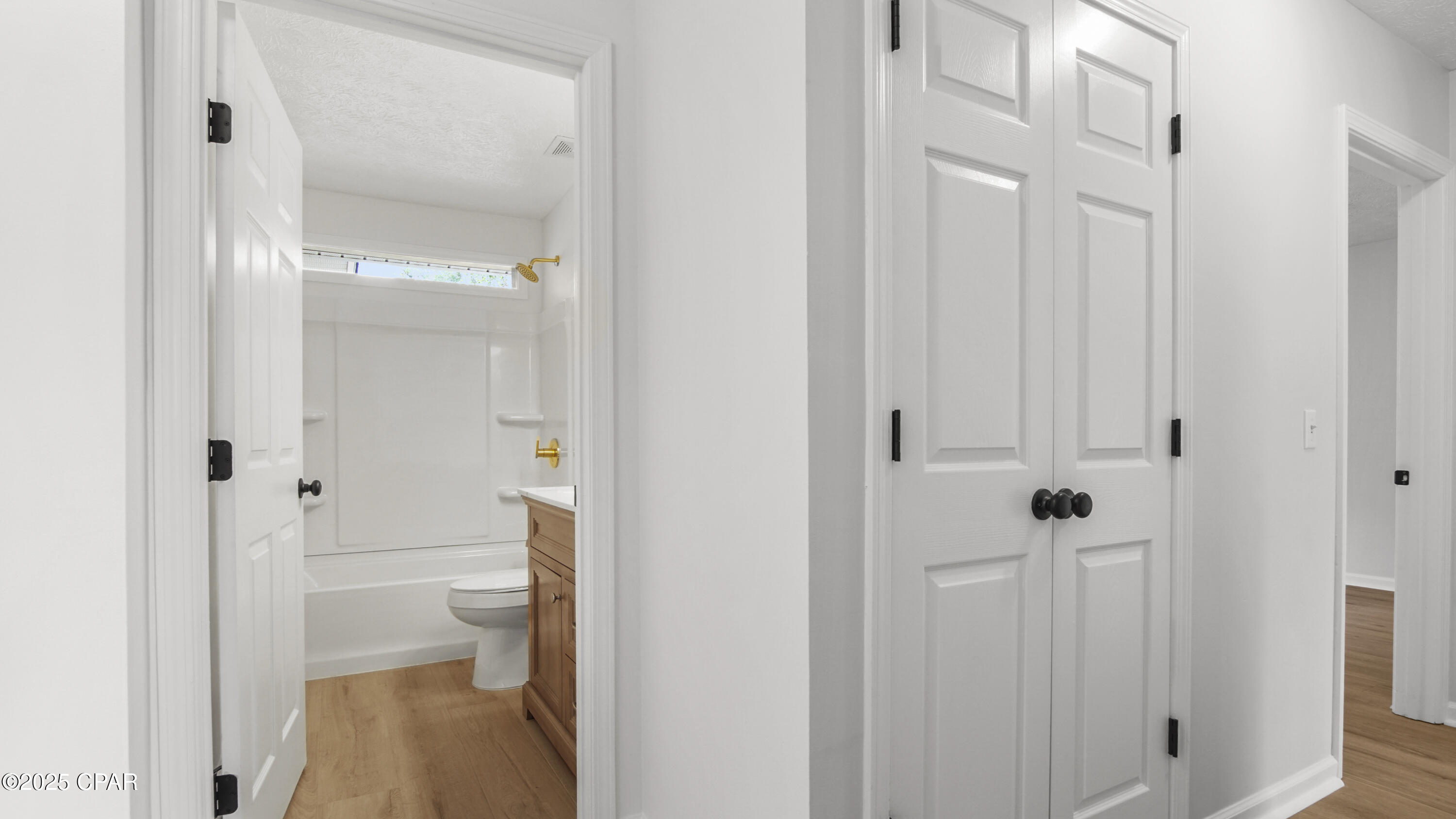 704 W 19th Street