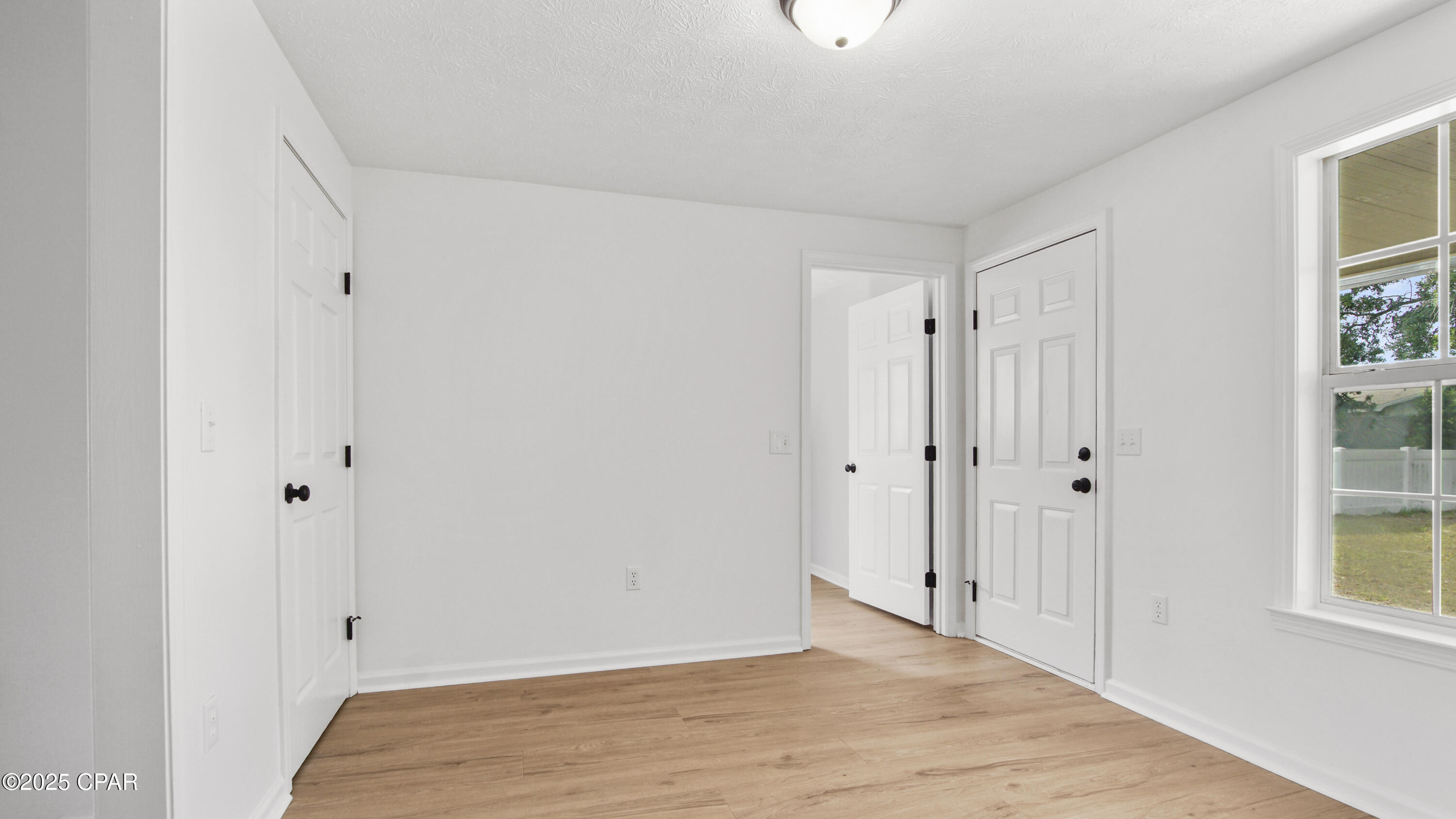704 W 19th Street