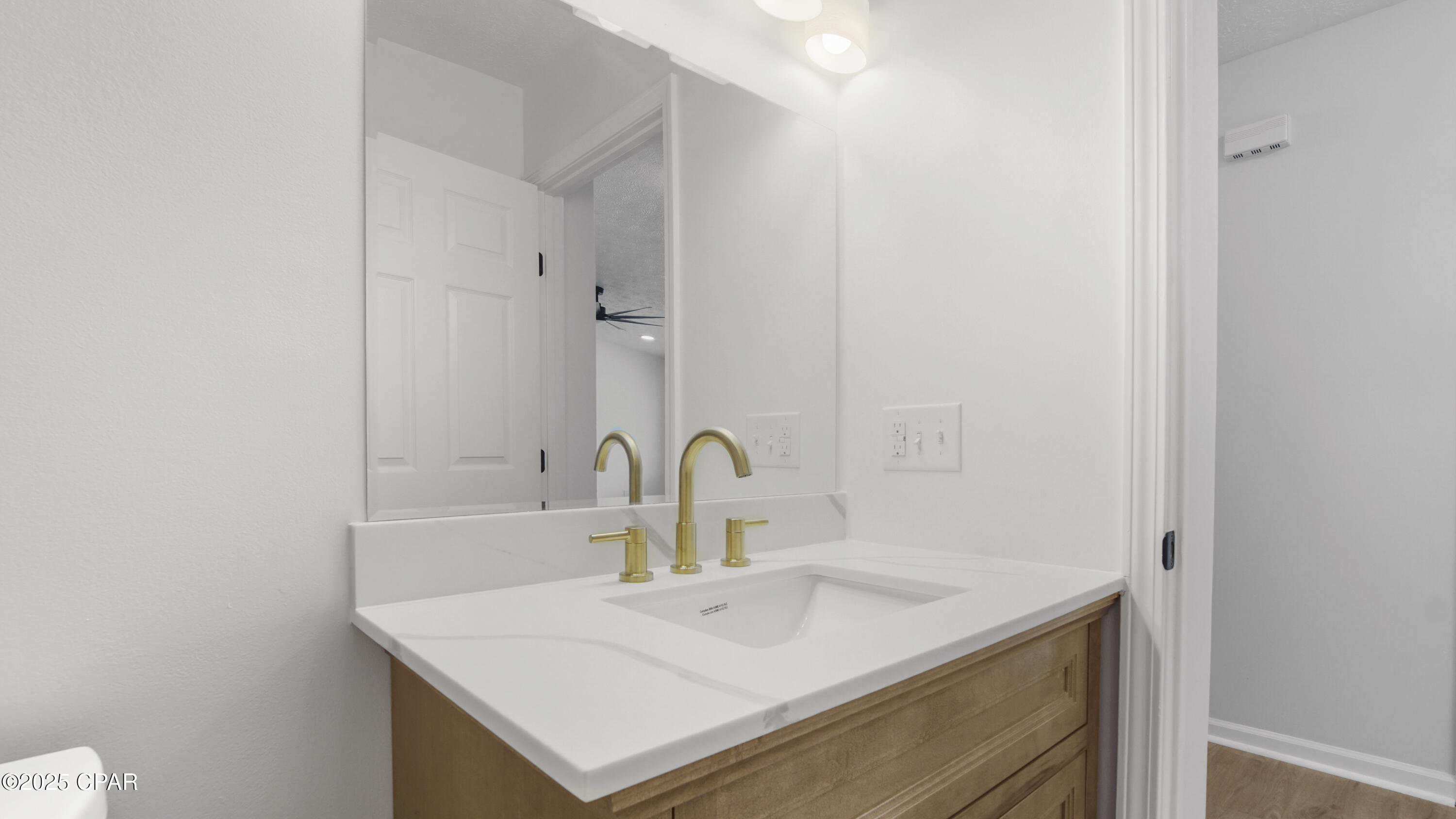 704 W 19th Street