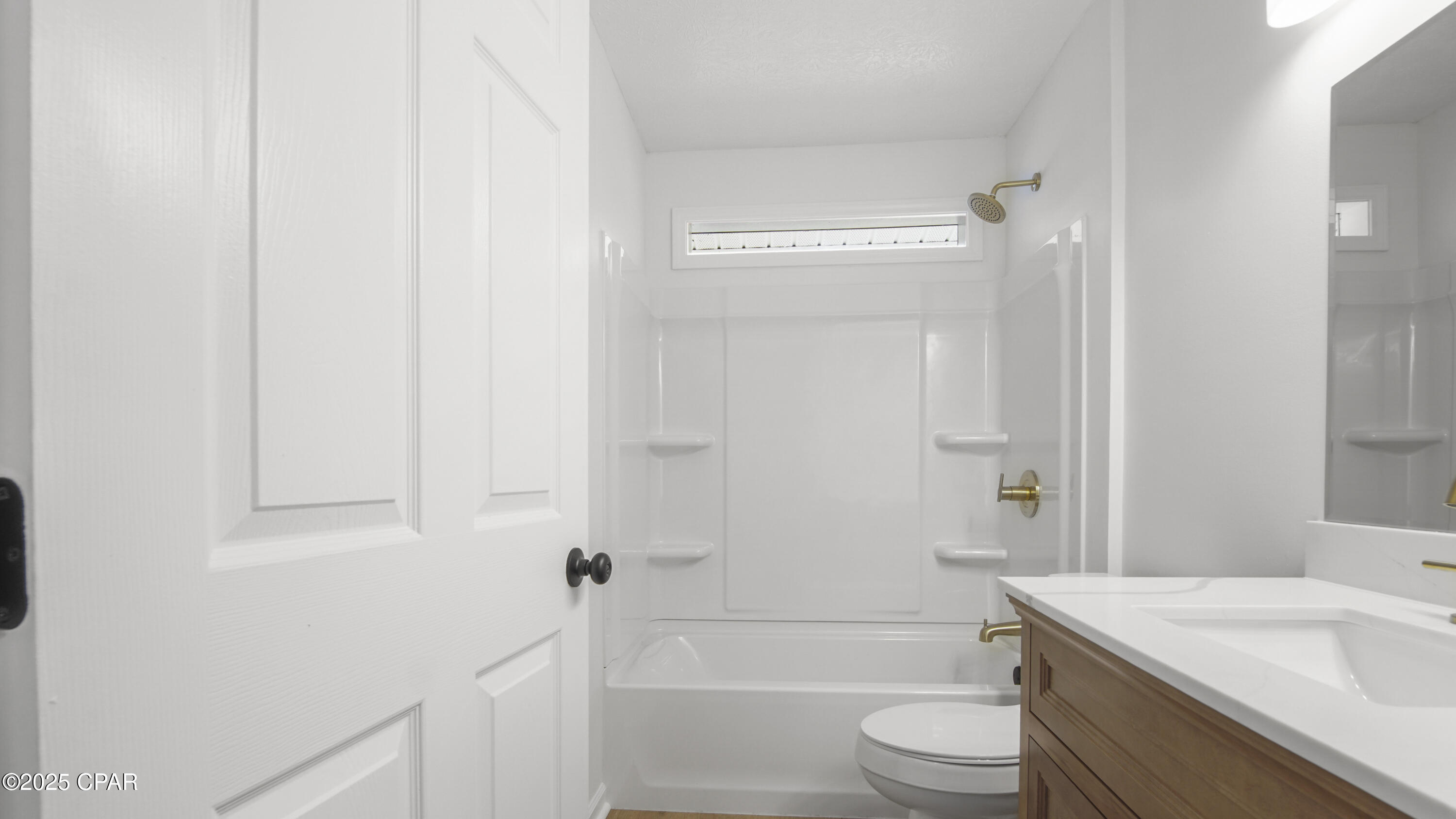 704 W 19th Street