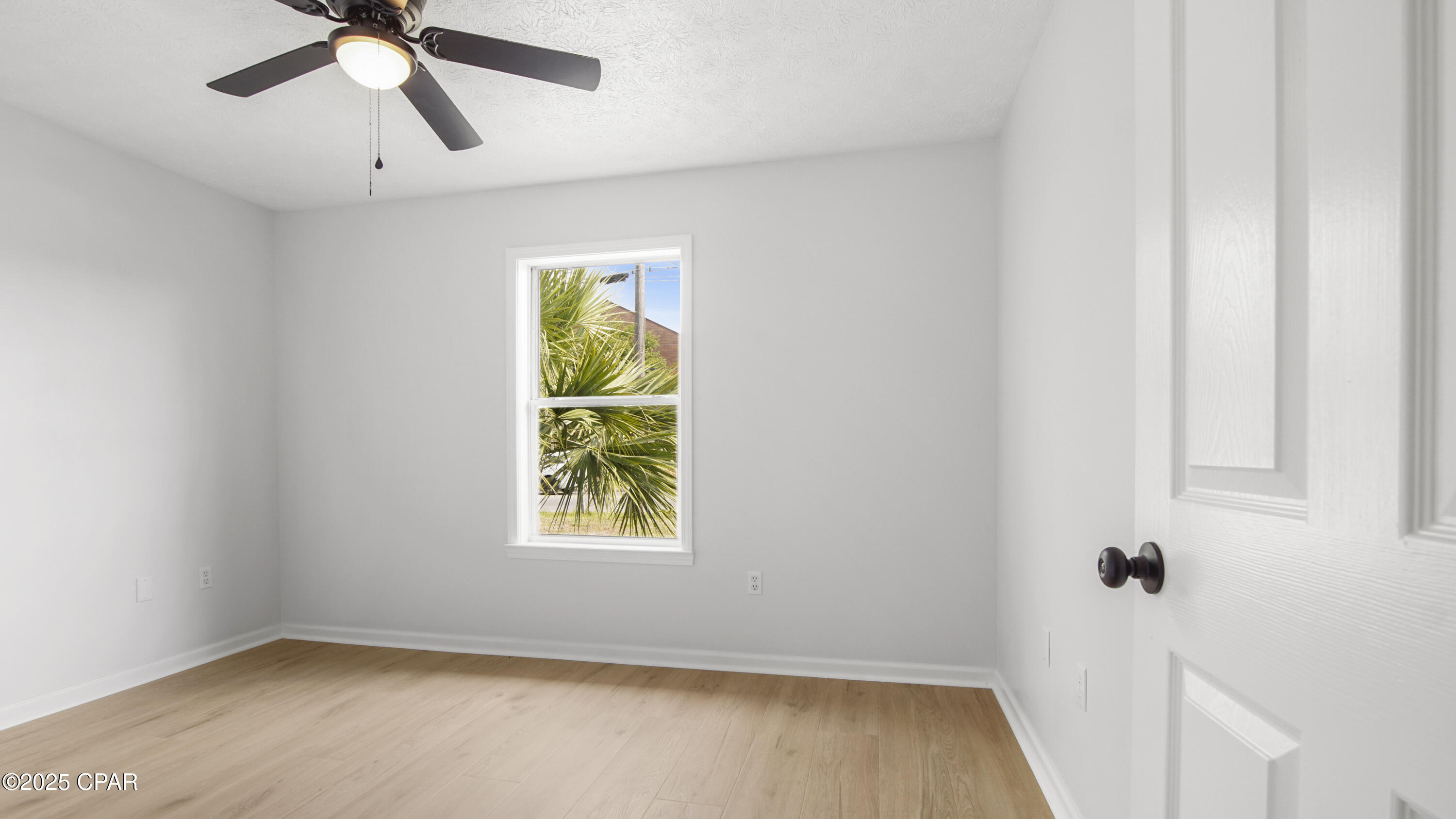 704 W 19th Street