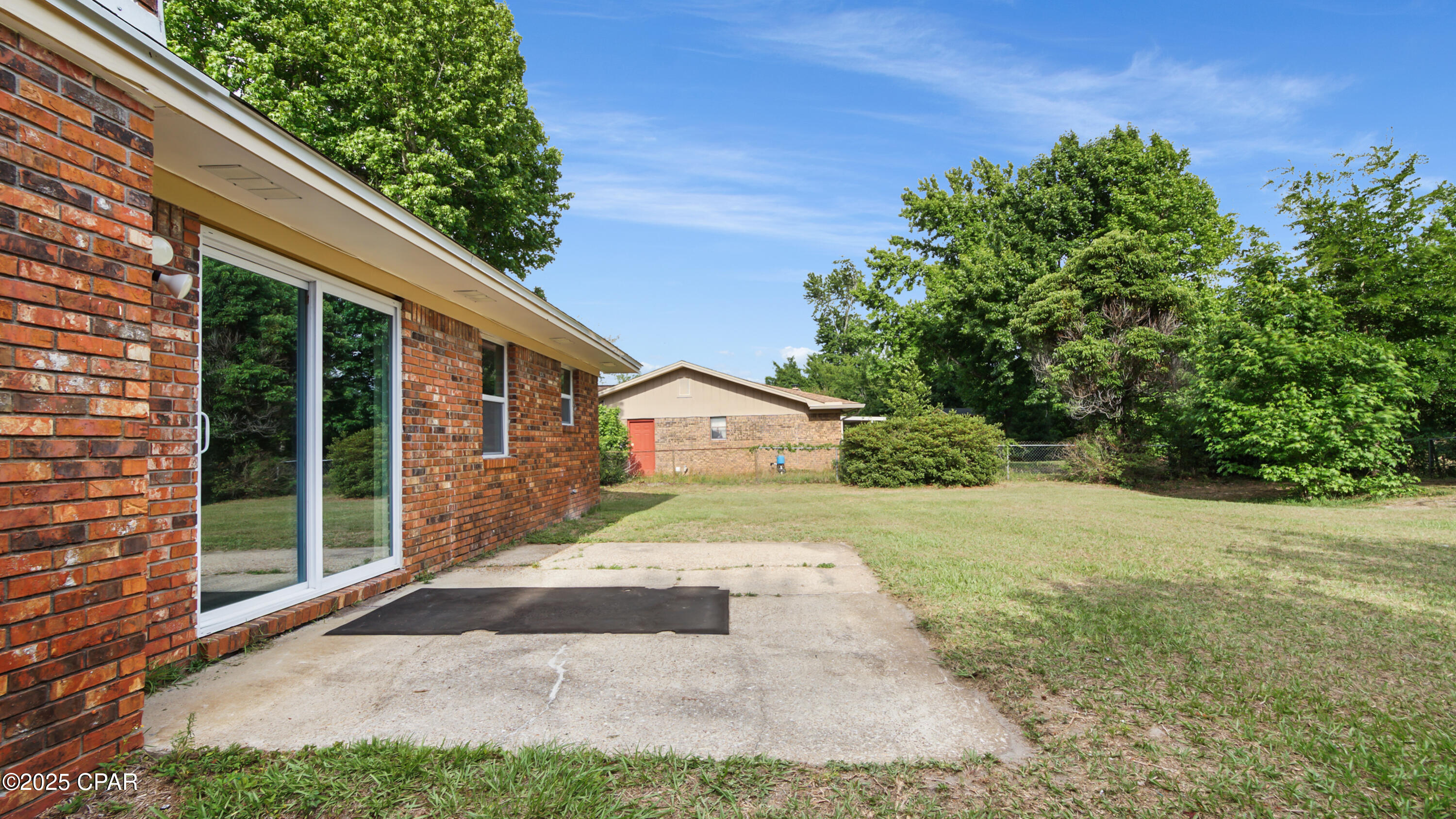 325 Bell Circle