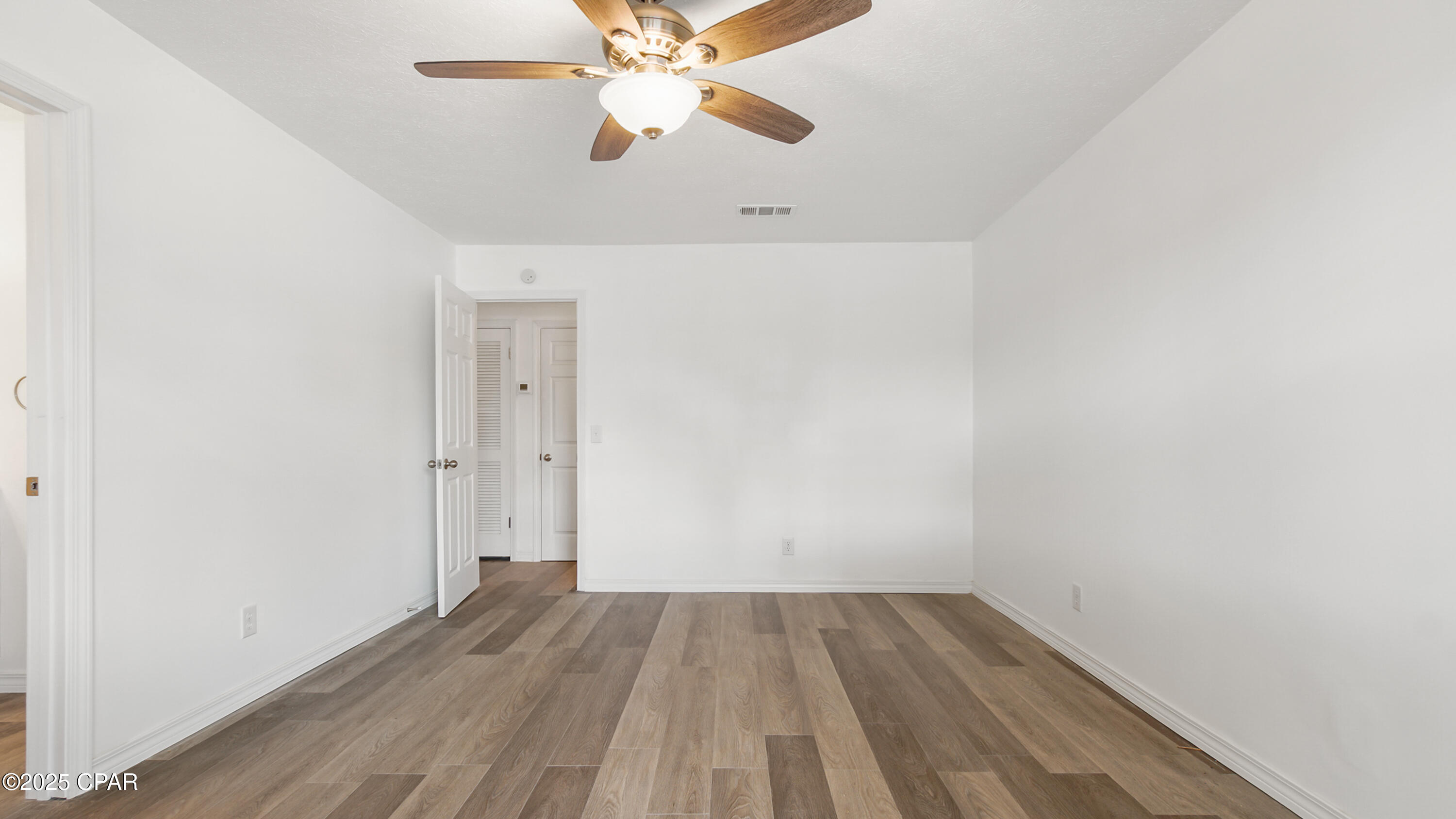 325 Bell Circle