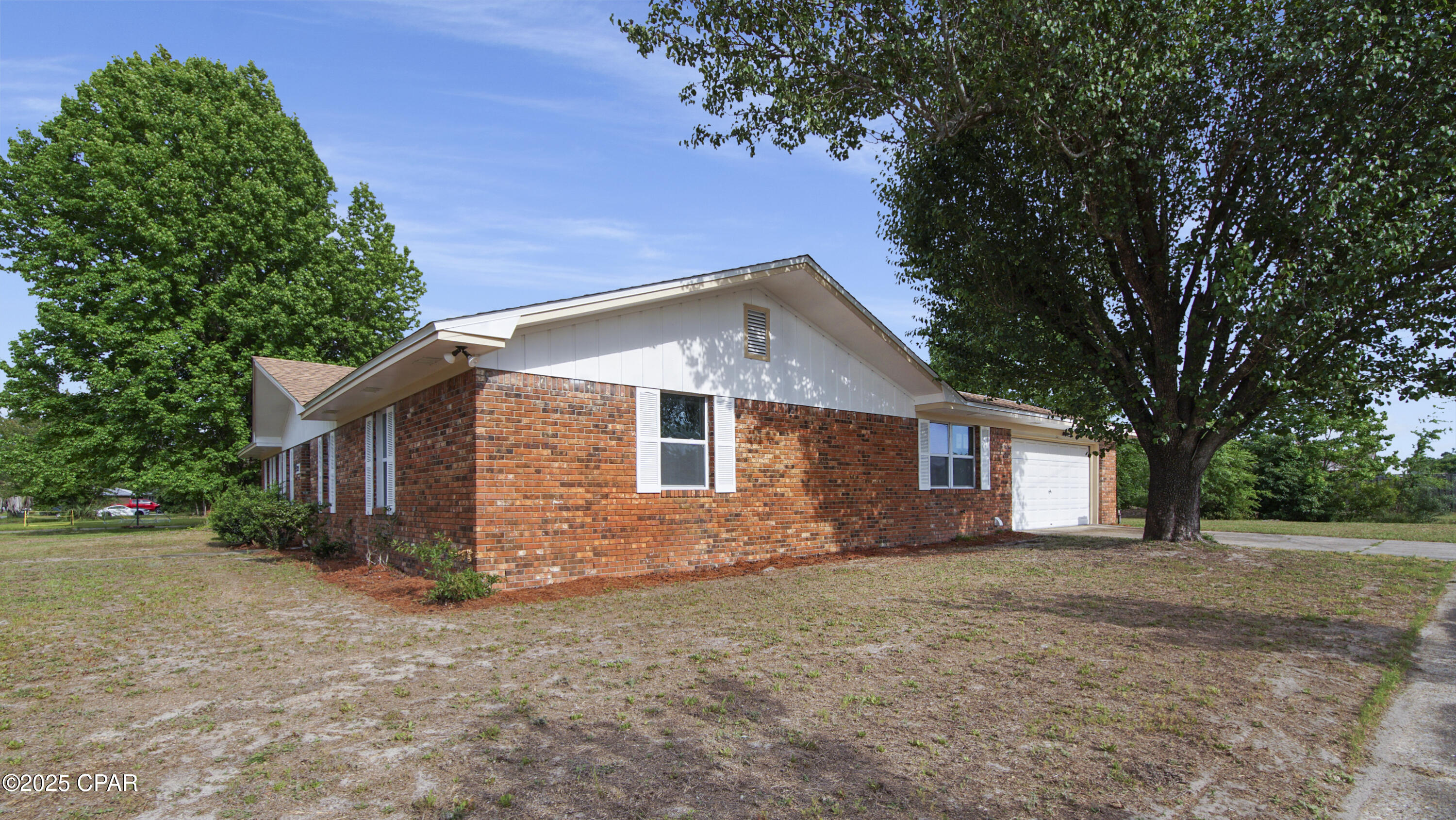 325 Bell Circle