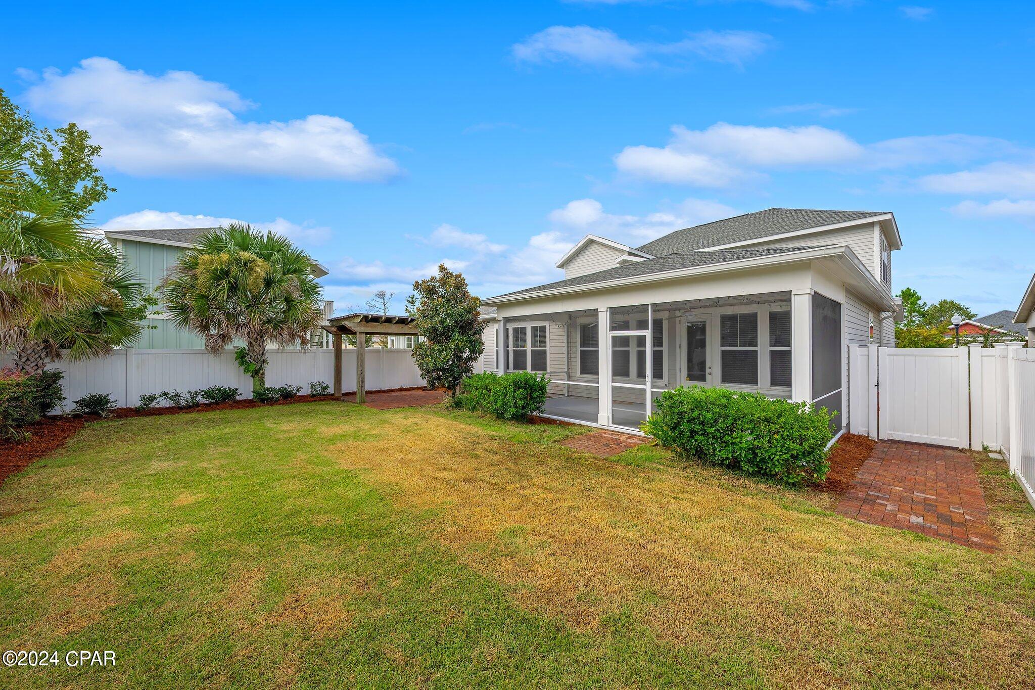 3108 E Heartleaf Avenue