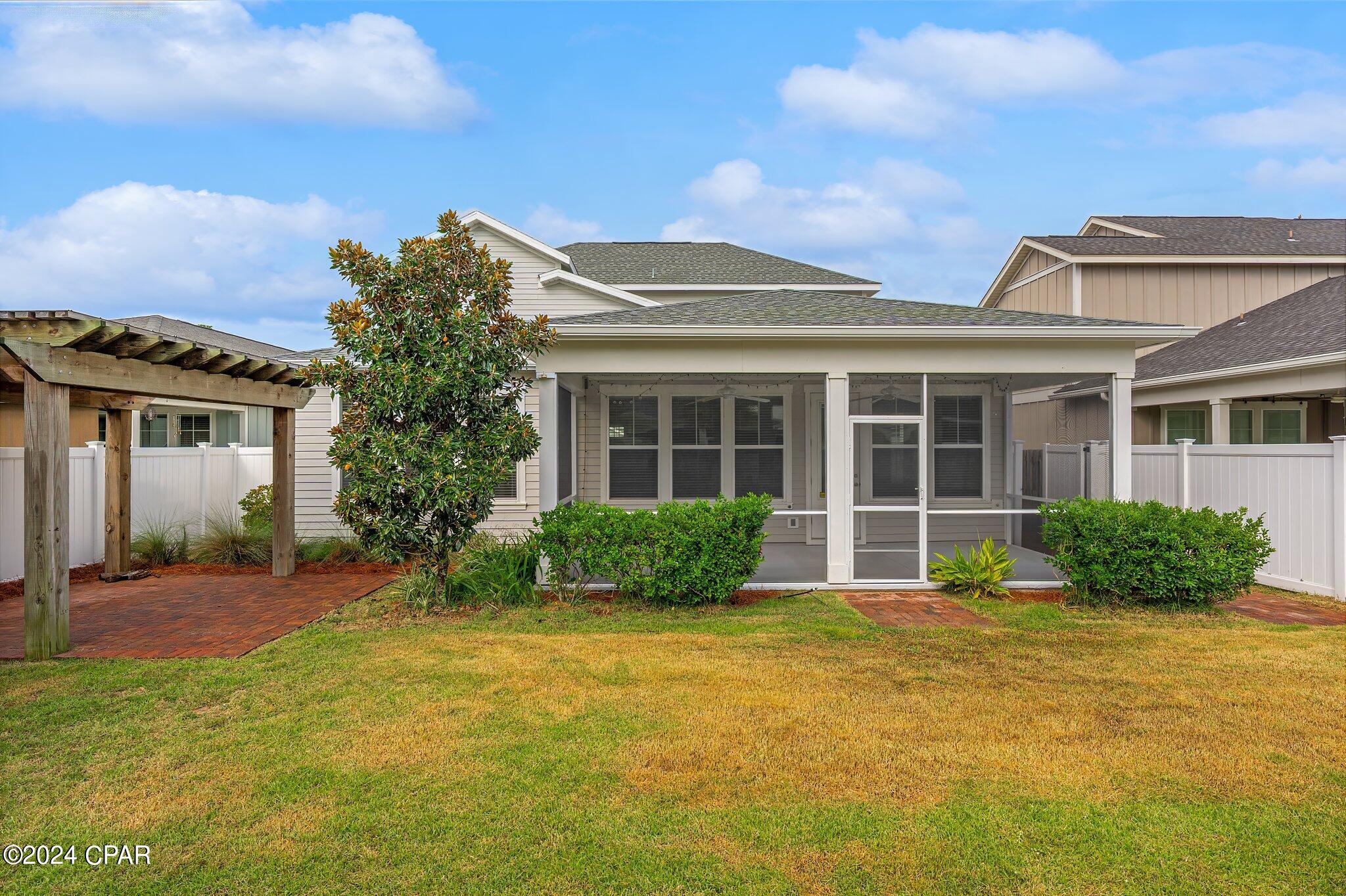 3108 E Heartleaf Avenue