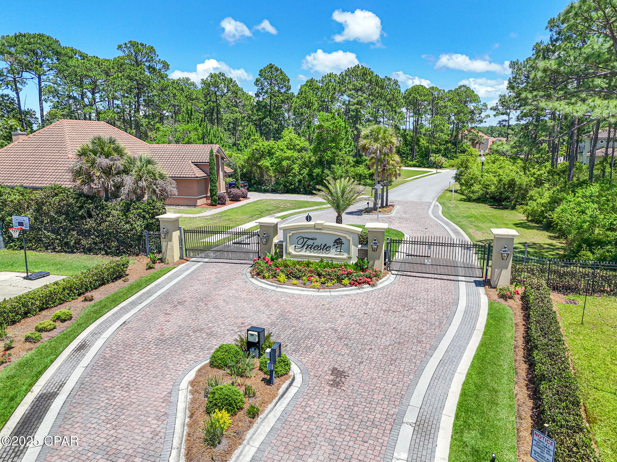 106 Trieste Boulevard