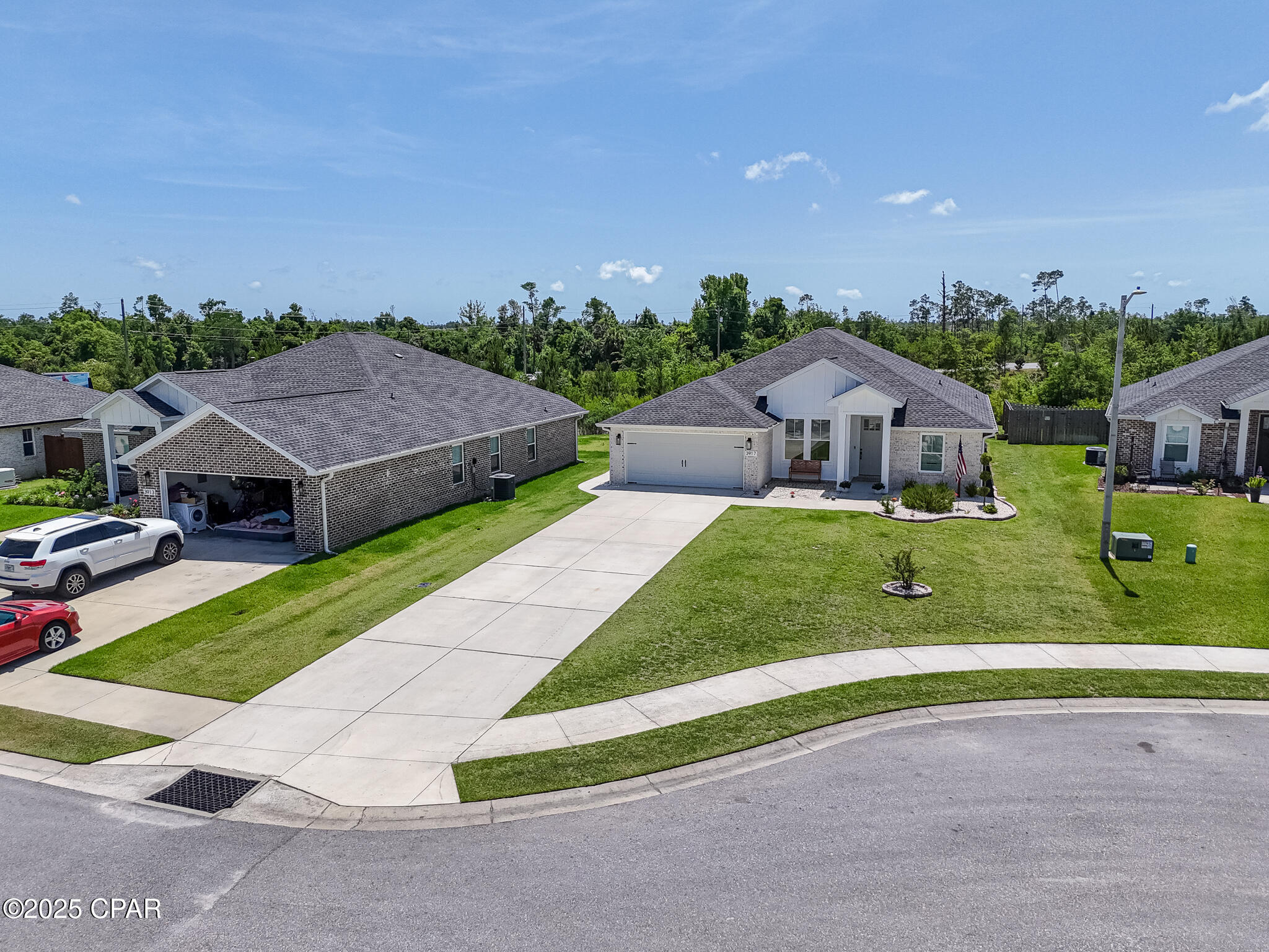 3917 Sandpine Way