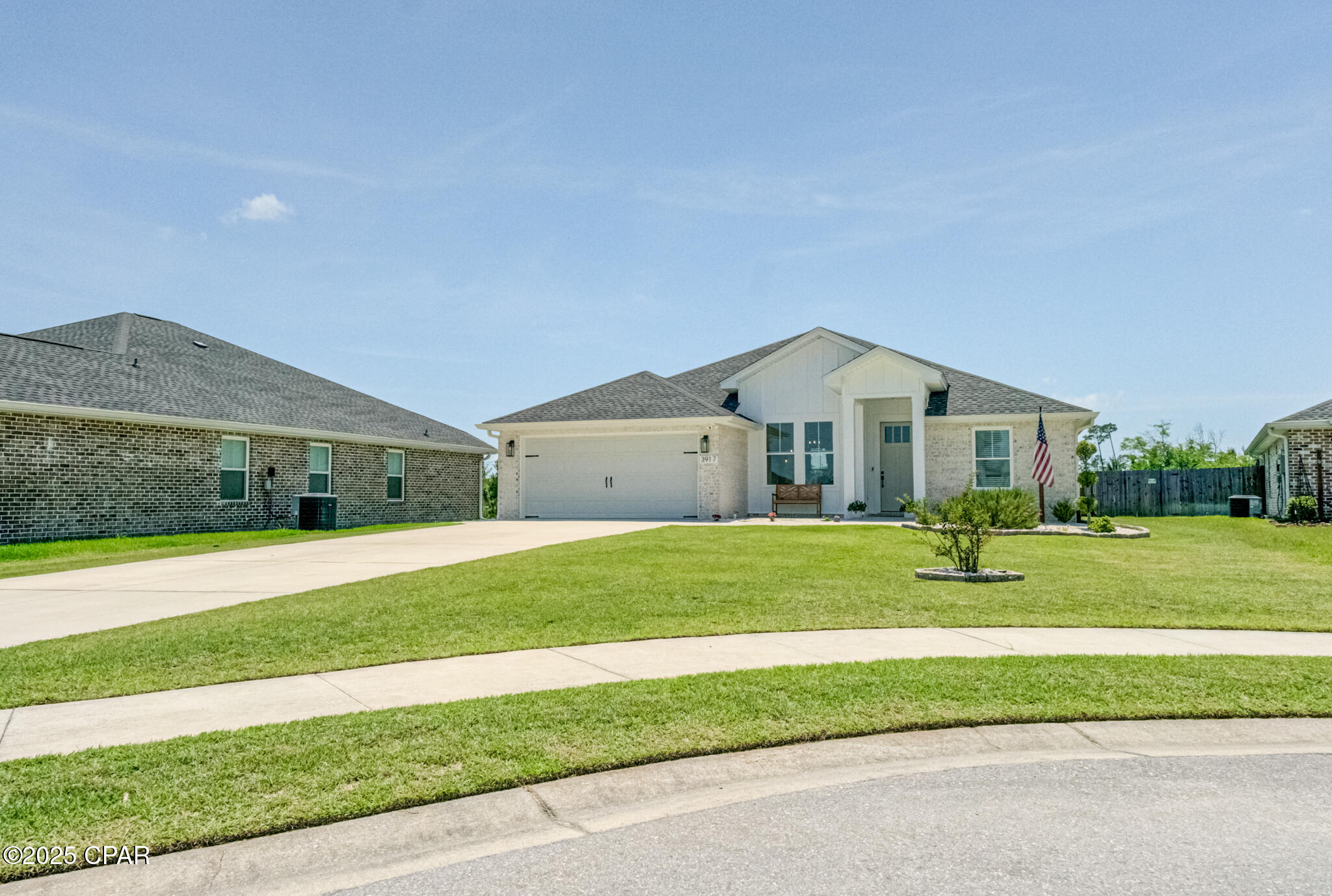 3917 Sandpine Way
