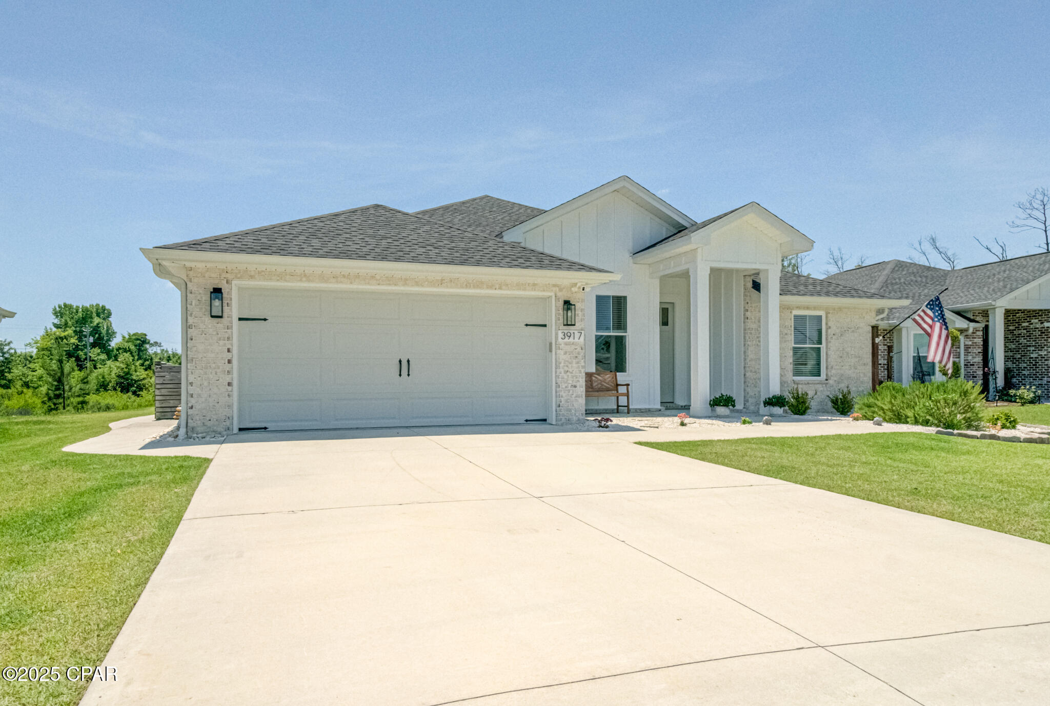 3917 Sandpine Way