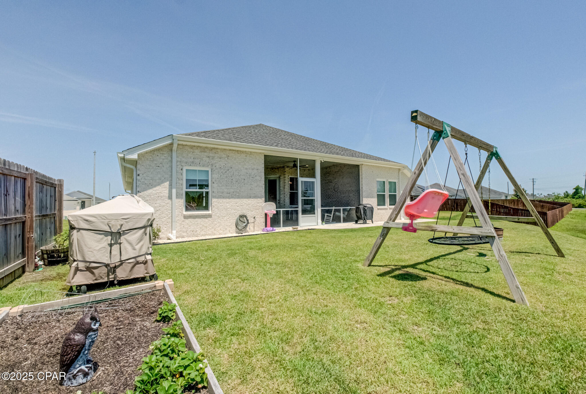 3917 Sandpine Way