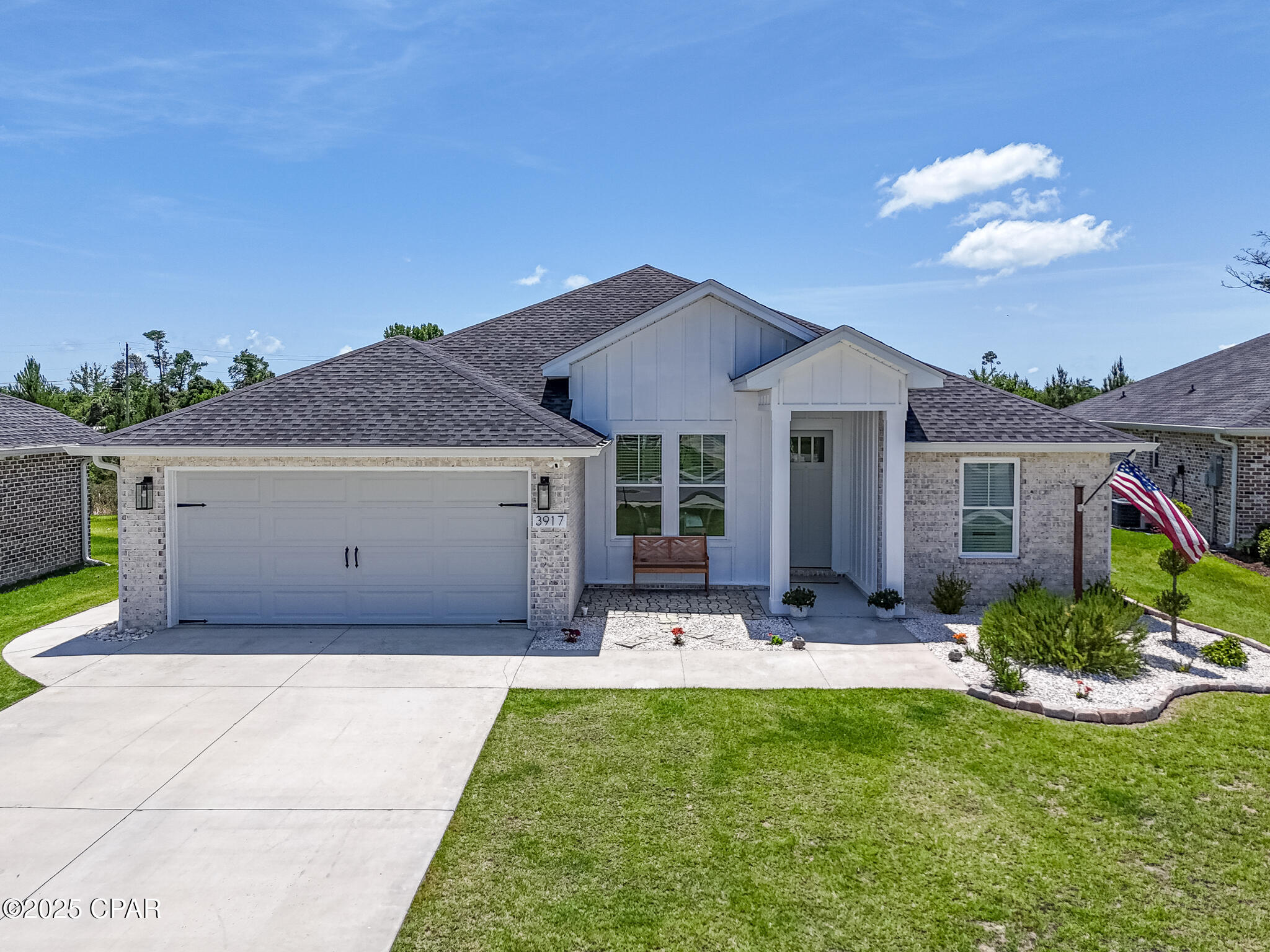 3917 Sandpine Way