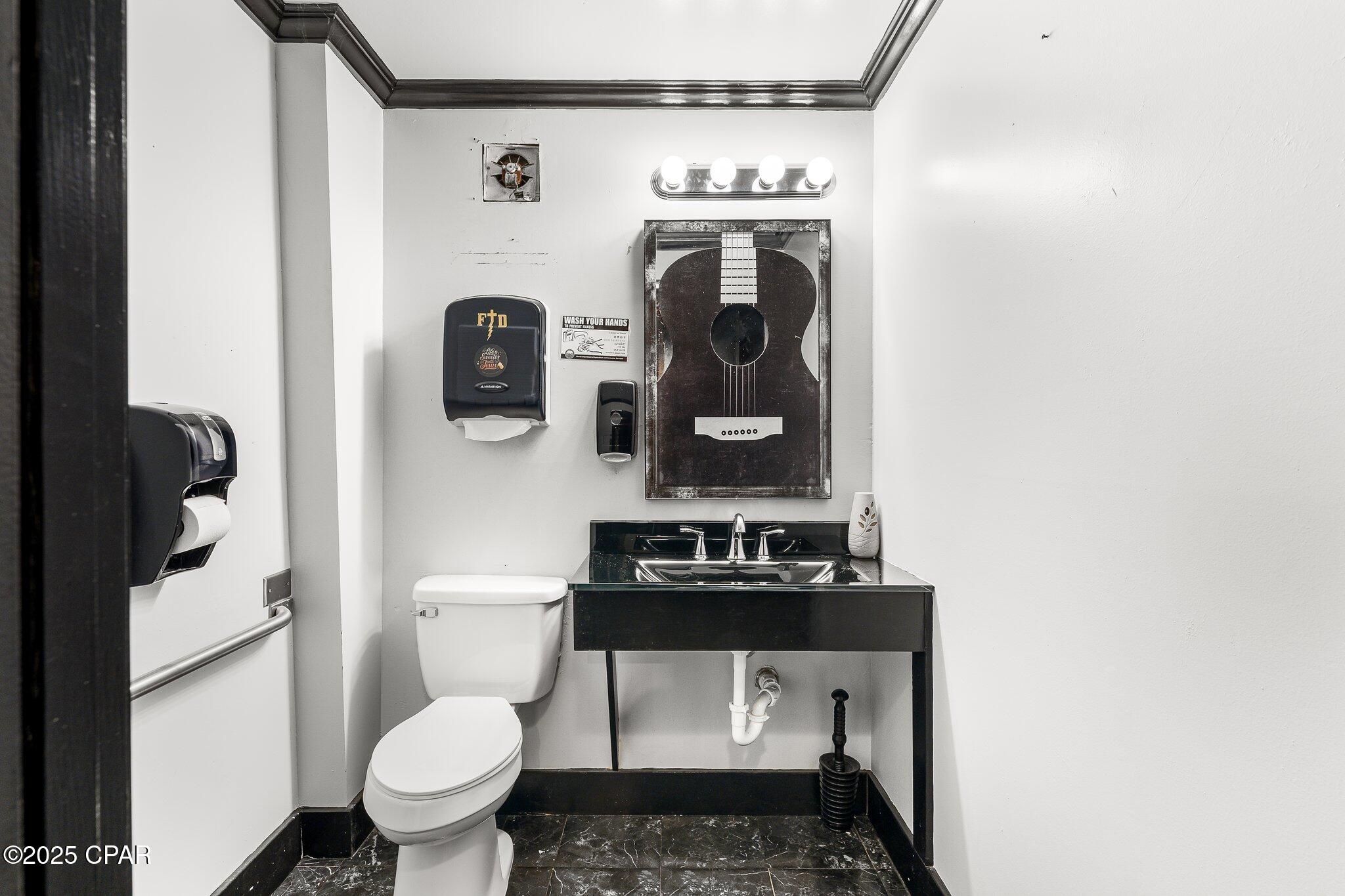 8010 Front Beach Road