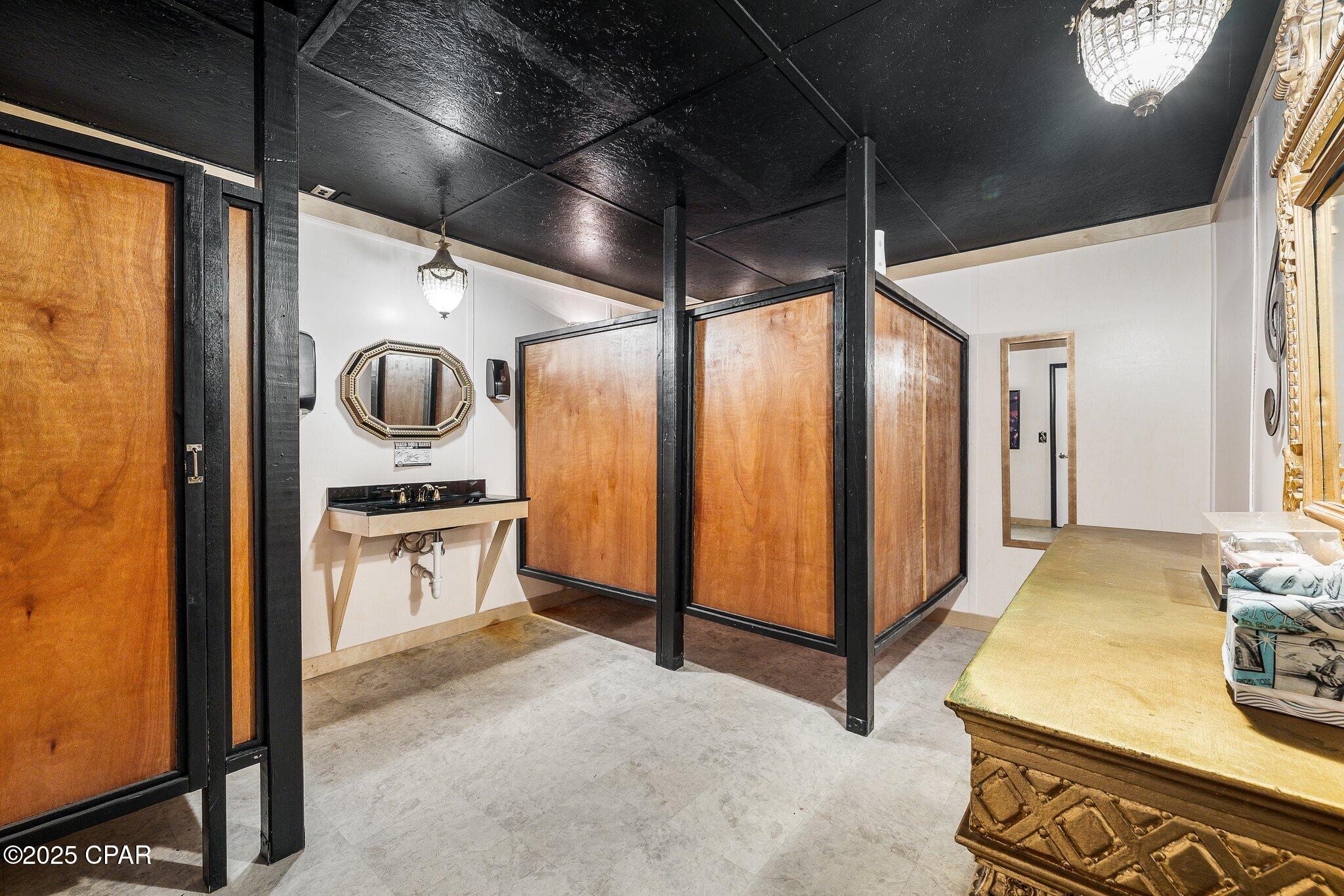 8010 Front Beach Road