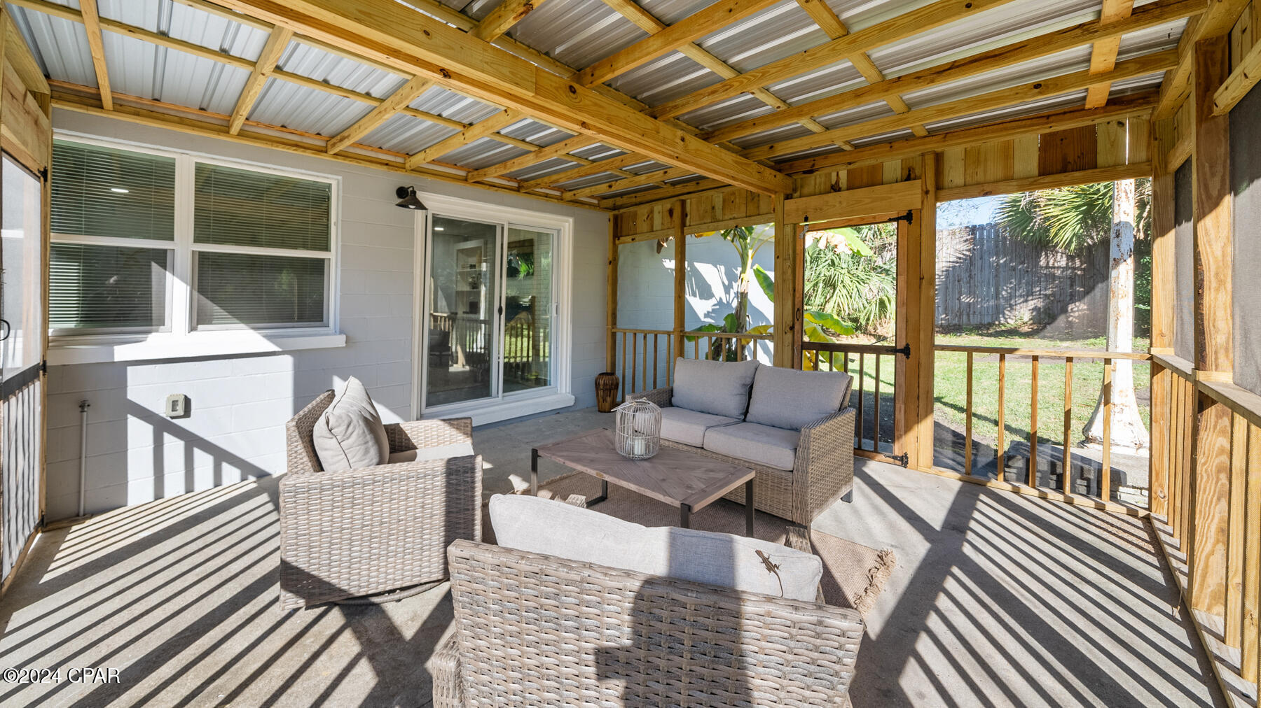 300 N Cove Boulevard