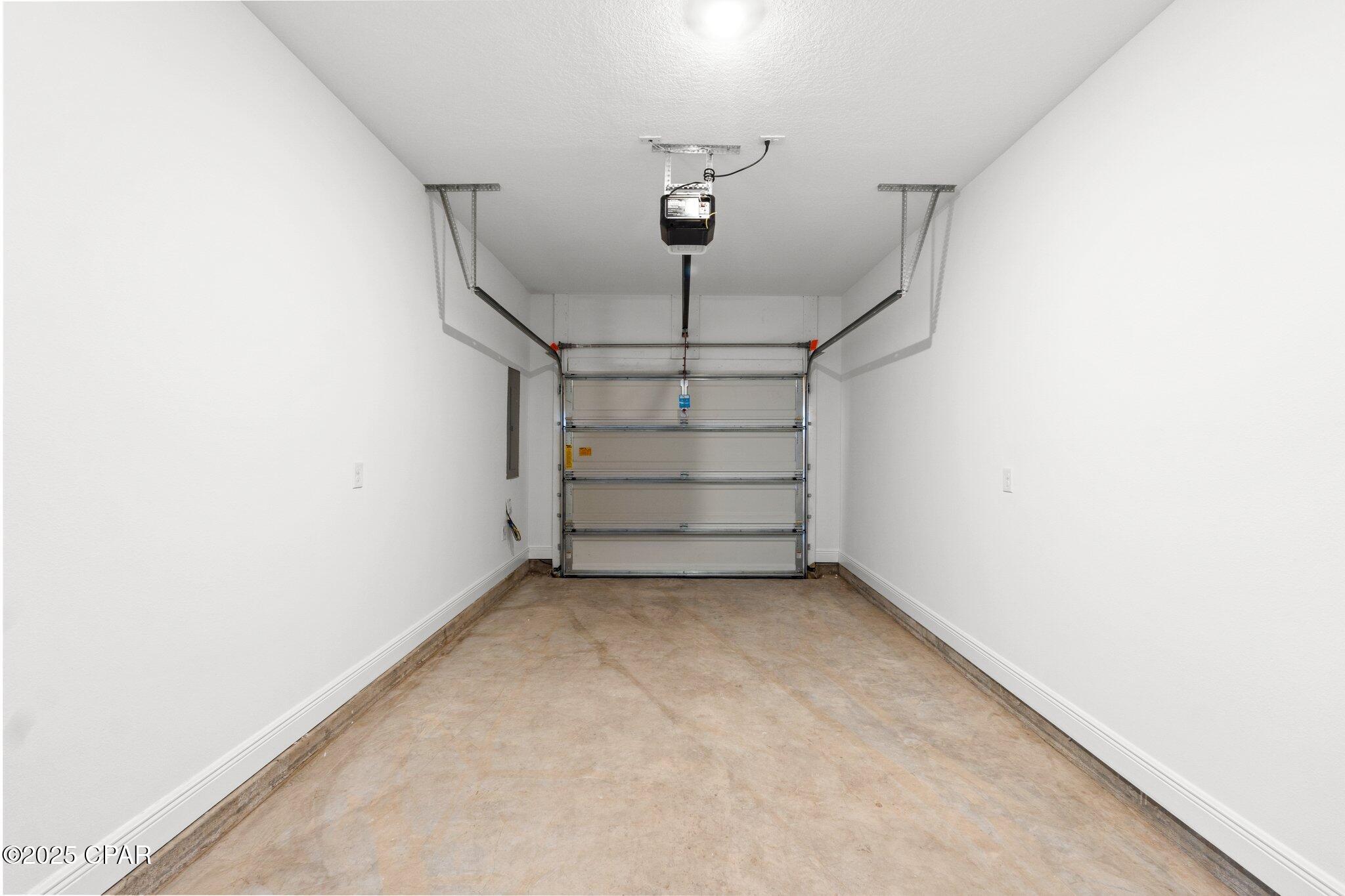 576 Melrose Way
