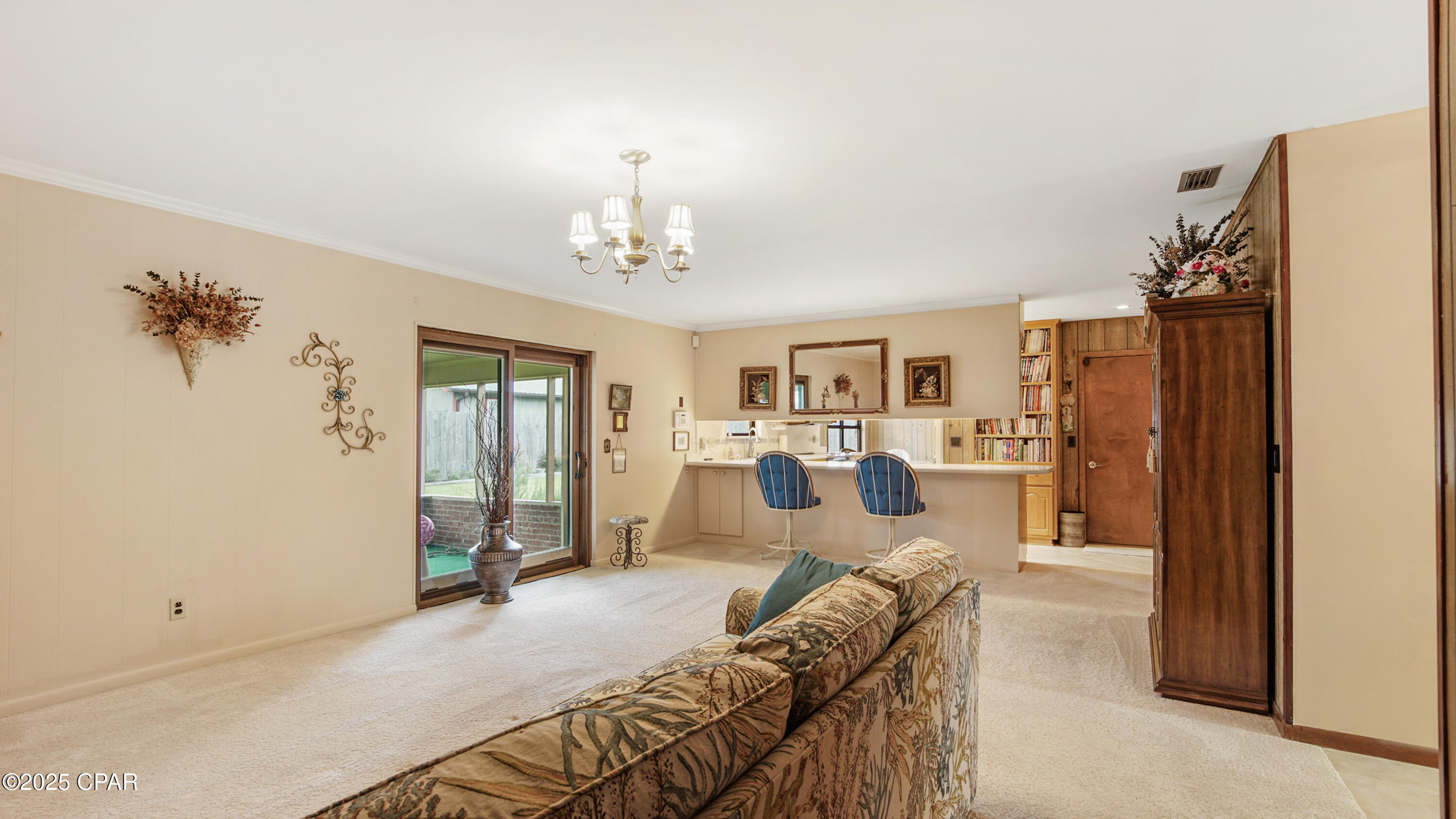 6425 Hiwassee Street