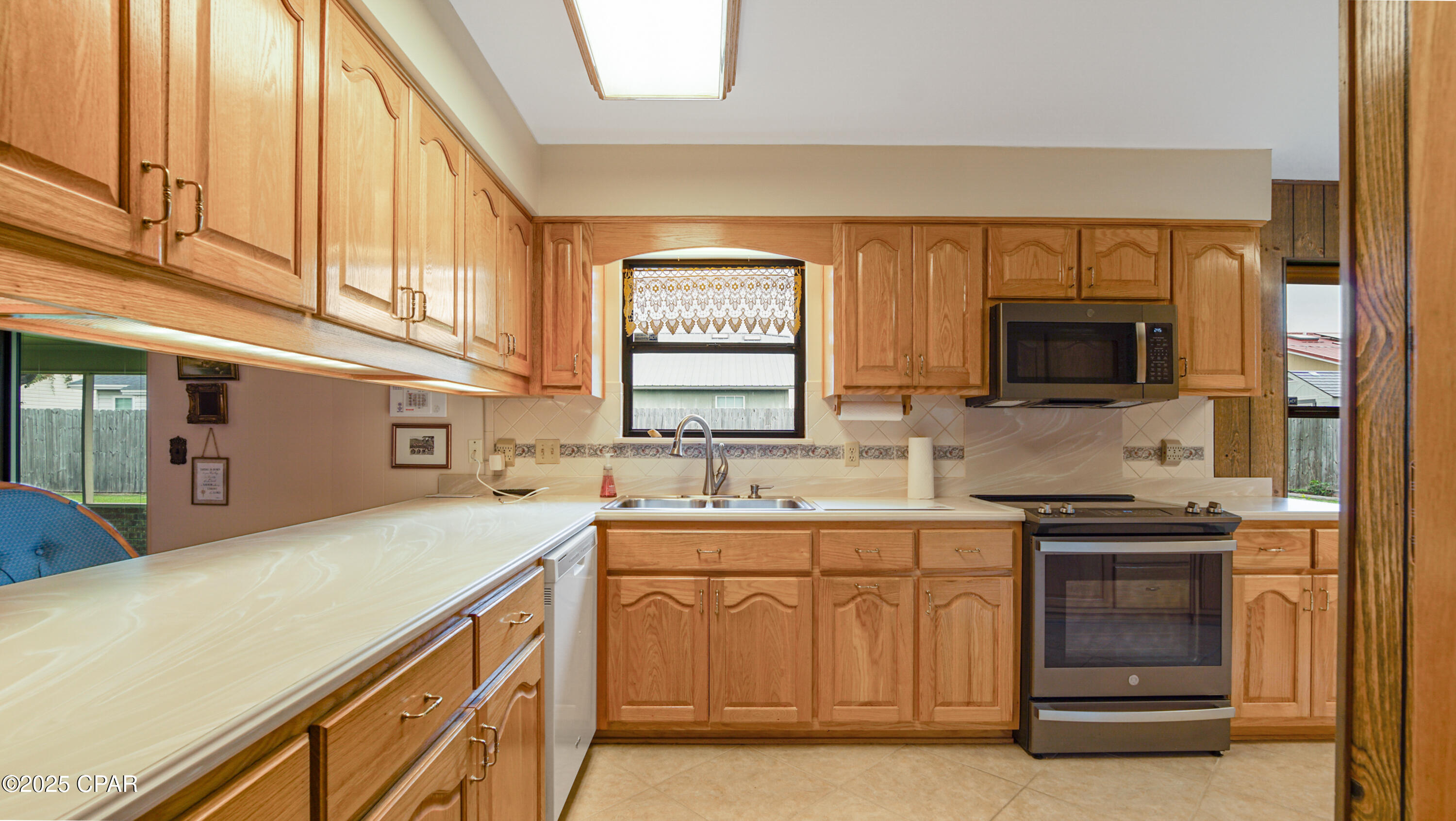 6425 Hiwassee Street