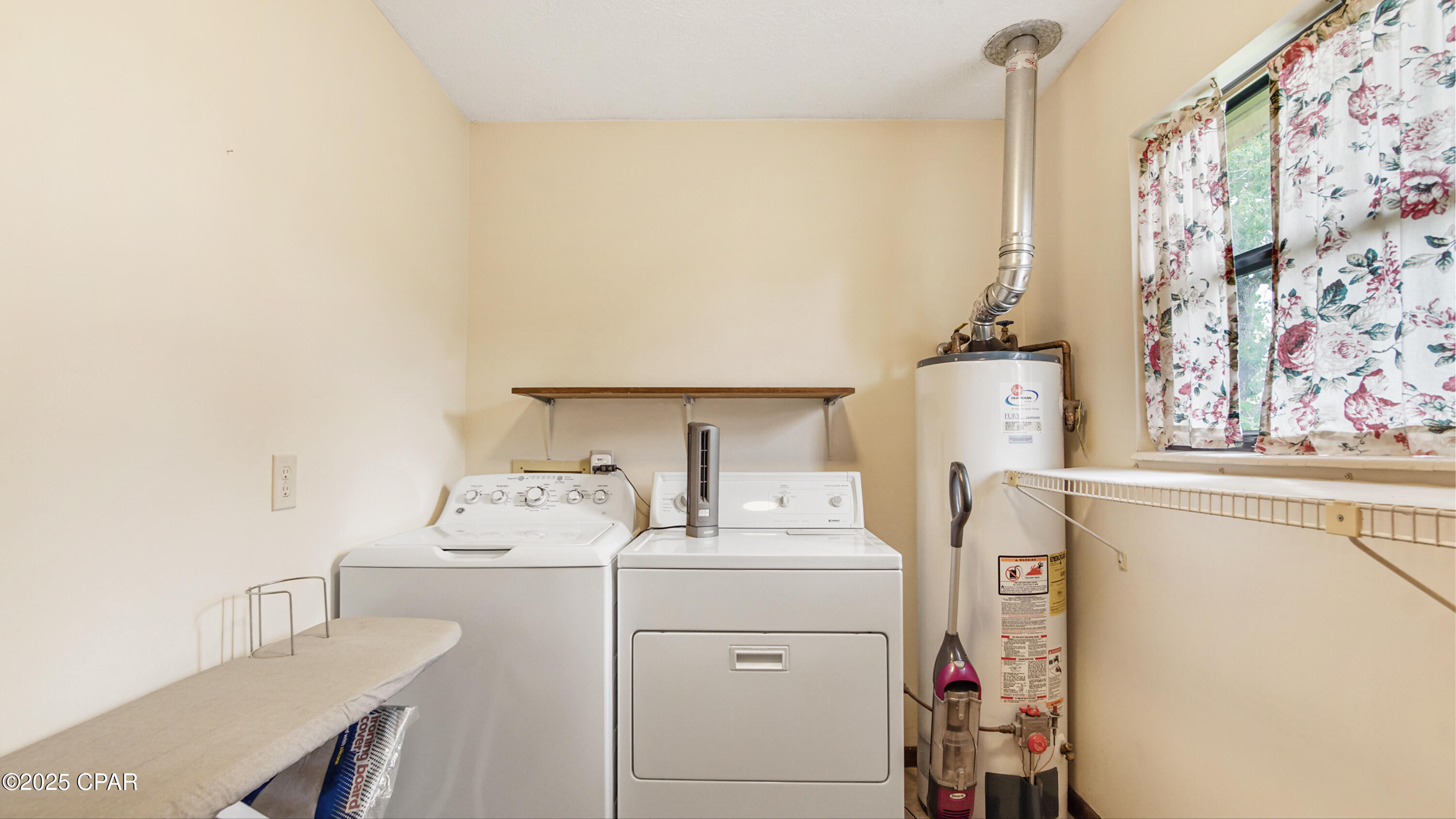 6425 Hiwassee Street