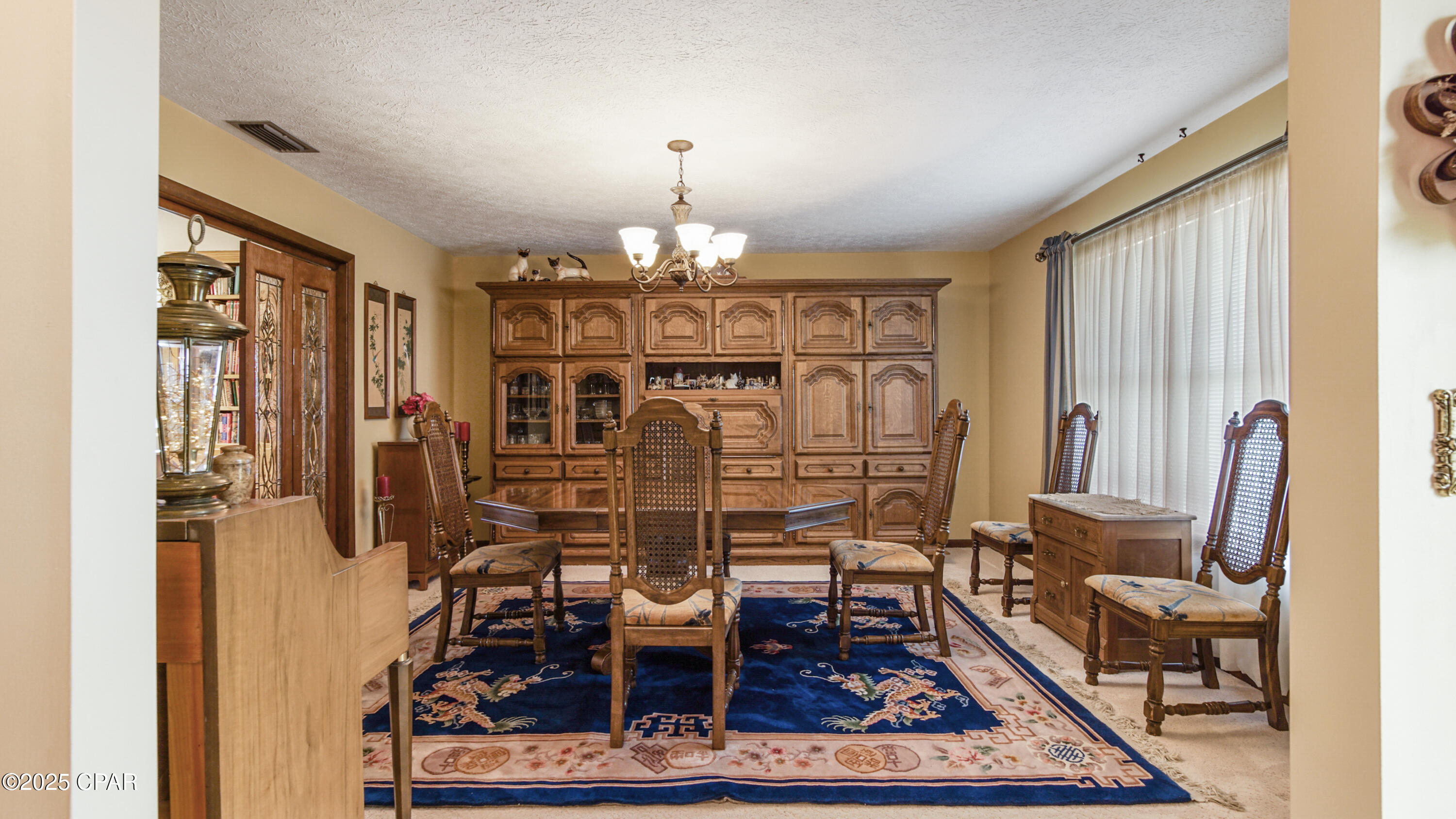 6425 Hiwassee Street