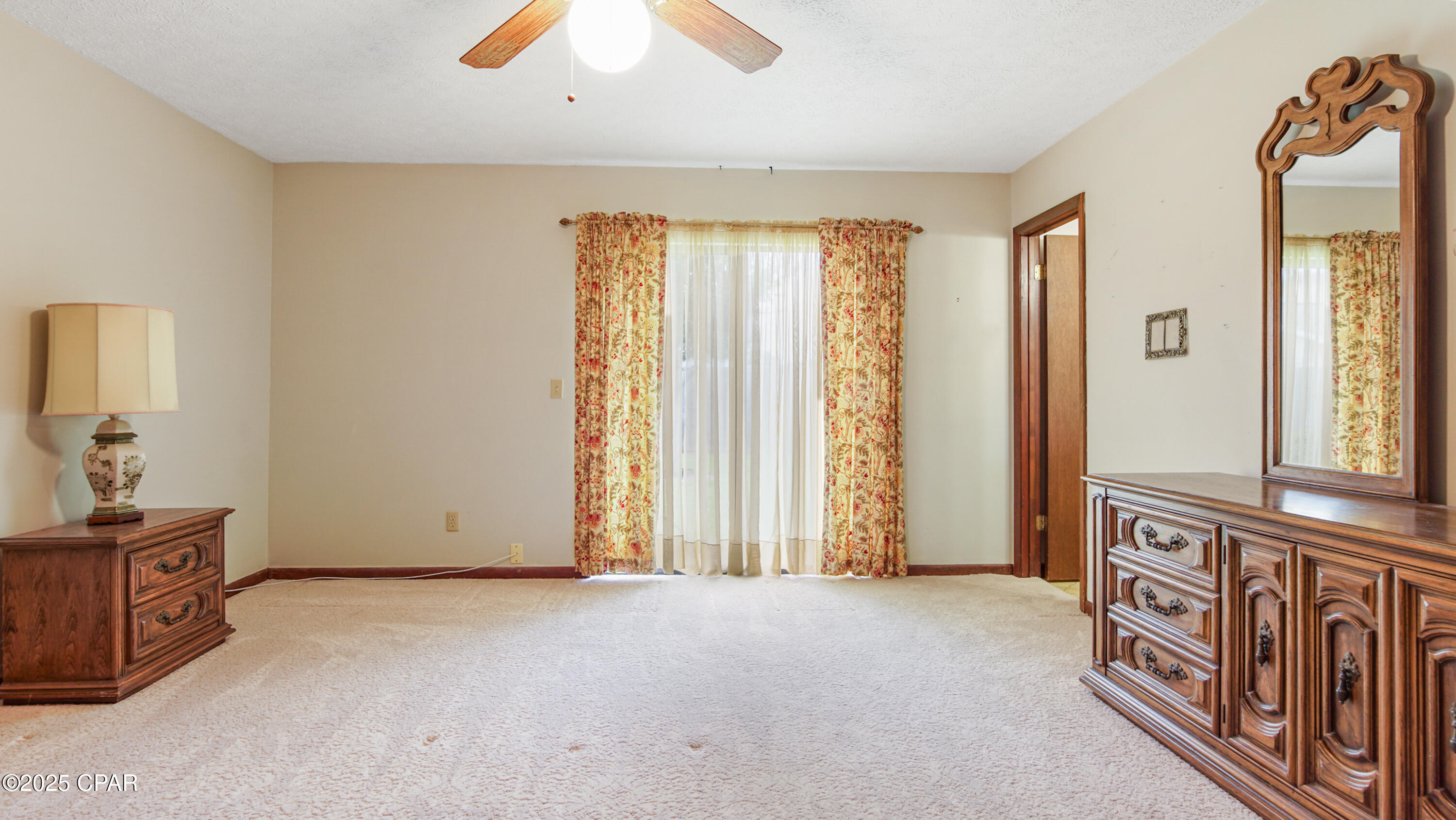 6425 Hiwassee Street