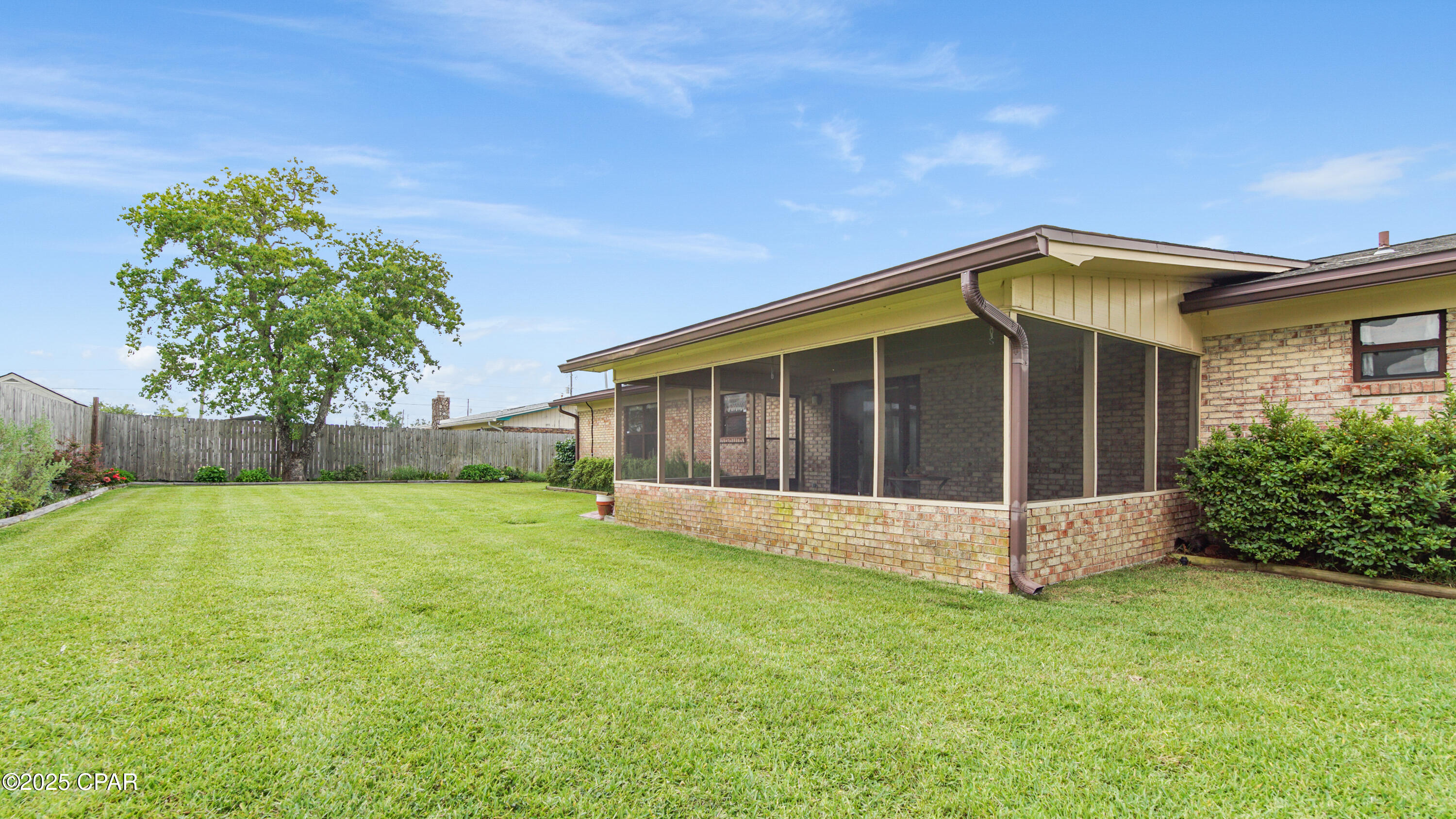 6425 Hiwassee Street