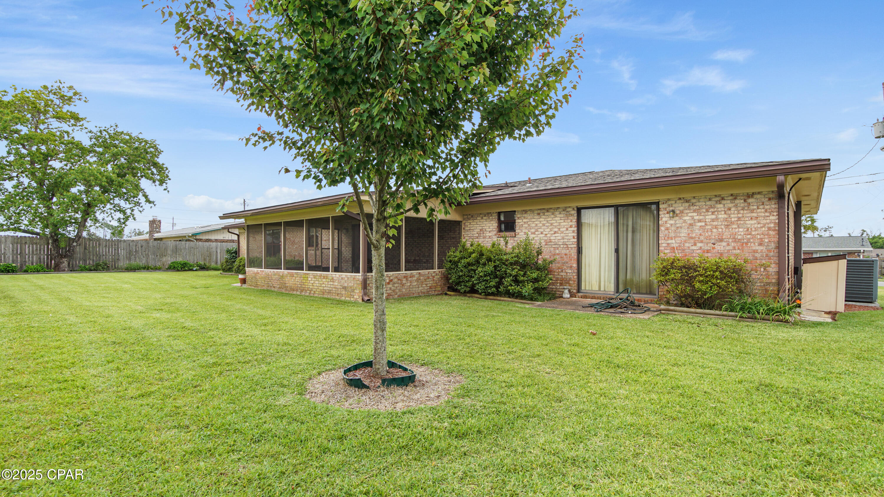 6425 Hiwassee Street