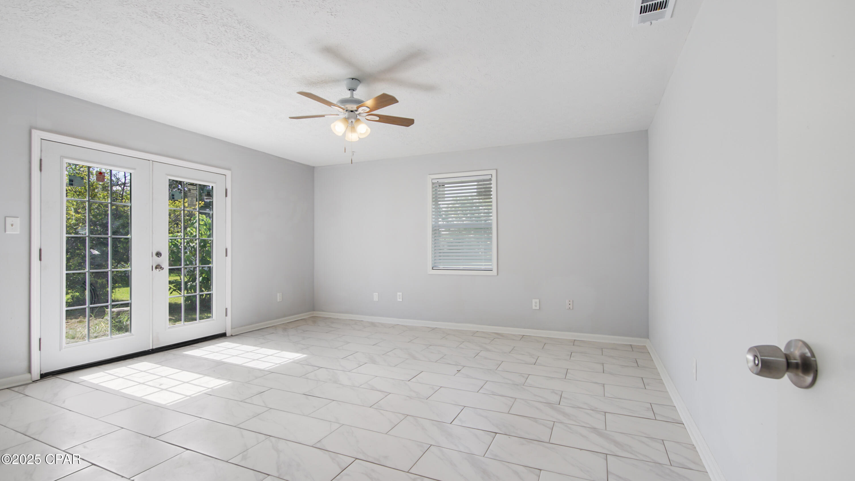 1613 Friendship Avenue