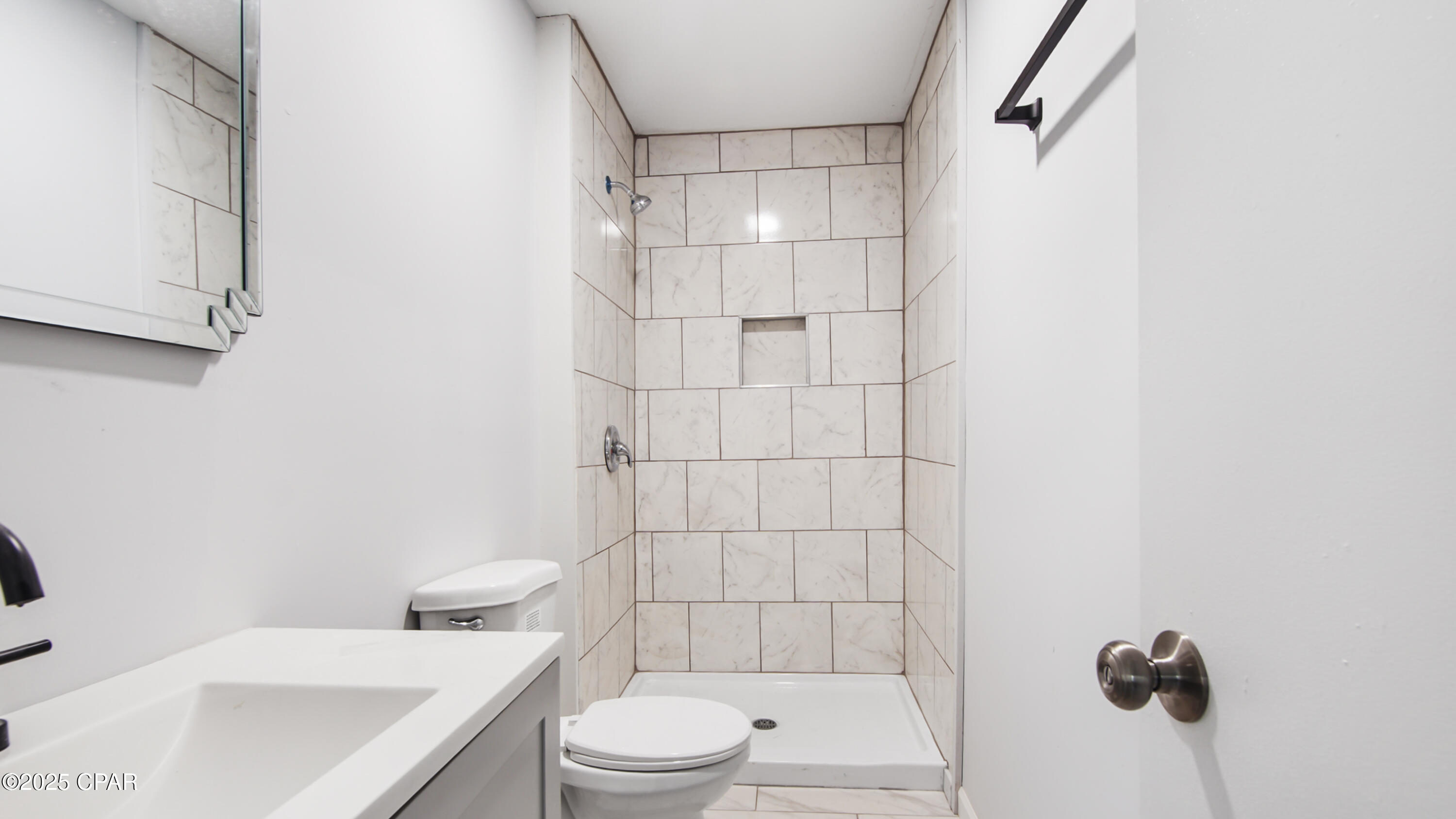 1613 Friendship Avenue