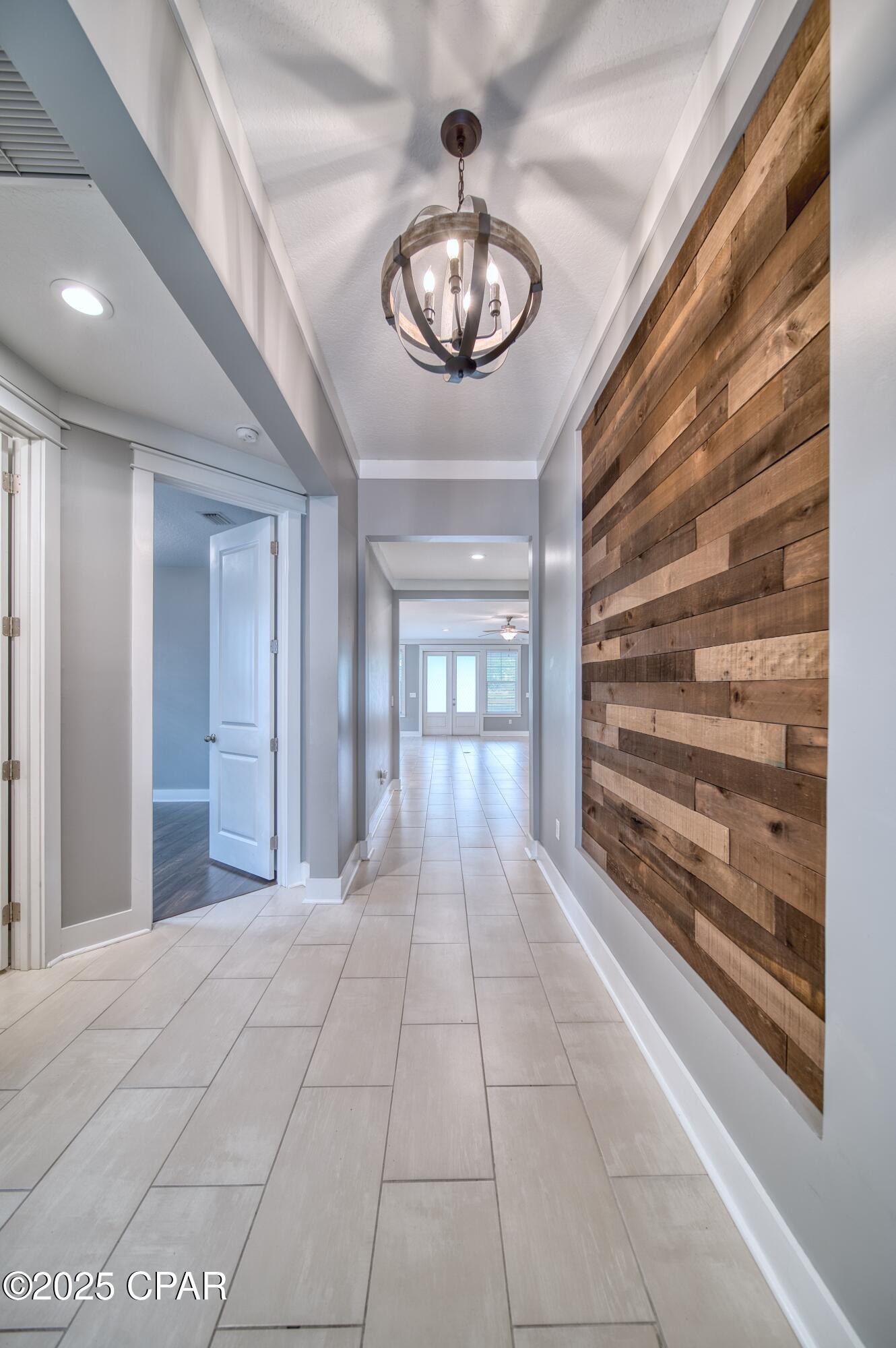 3113 E Heartleaf Avenue