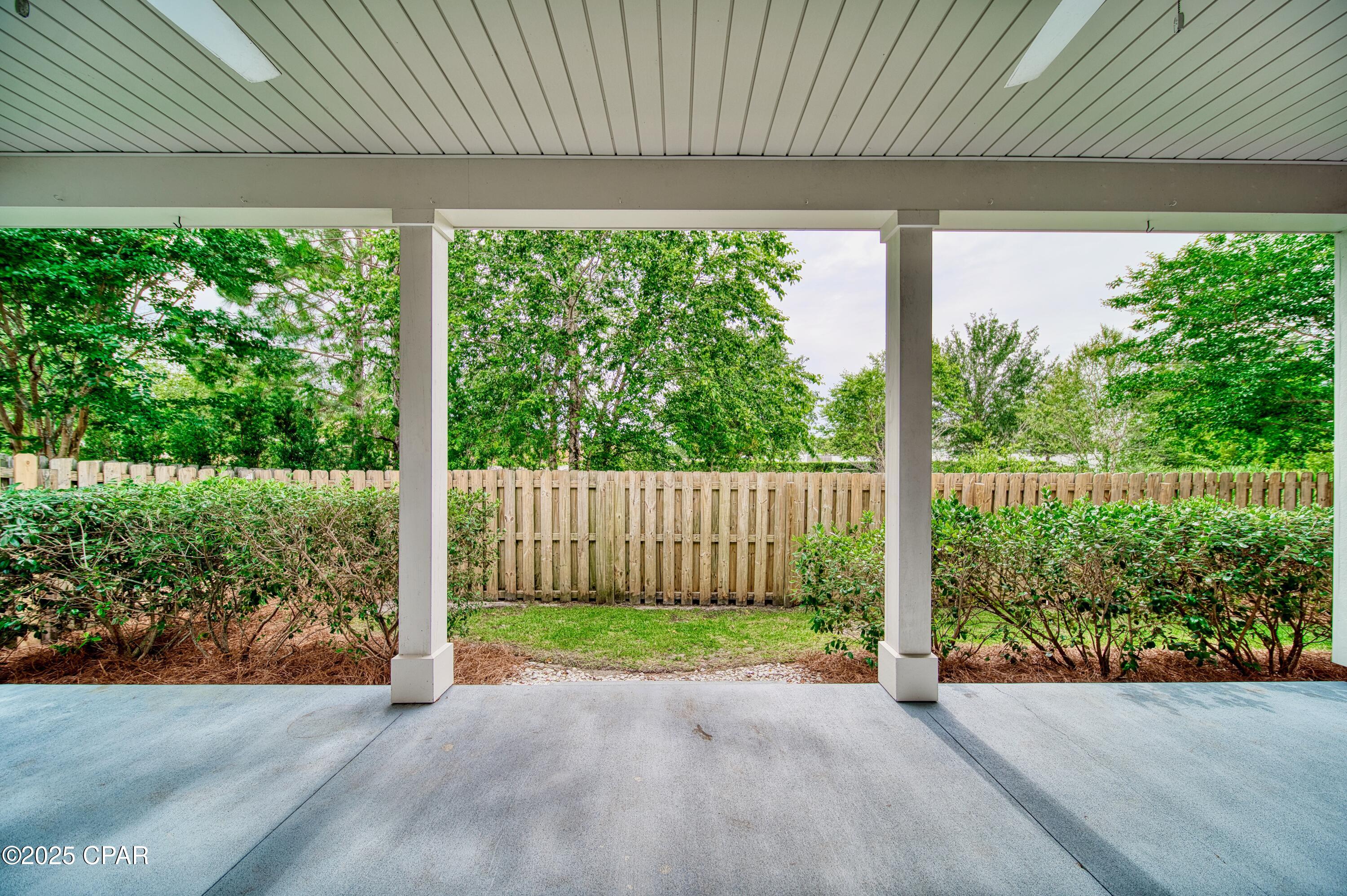 3113 E Heartleaf Avenue