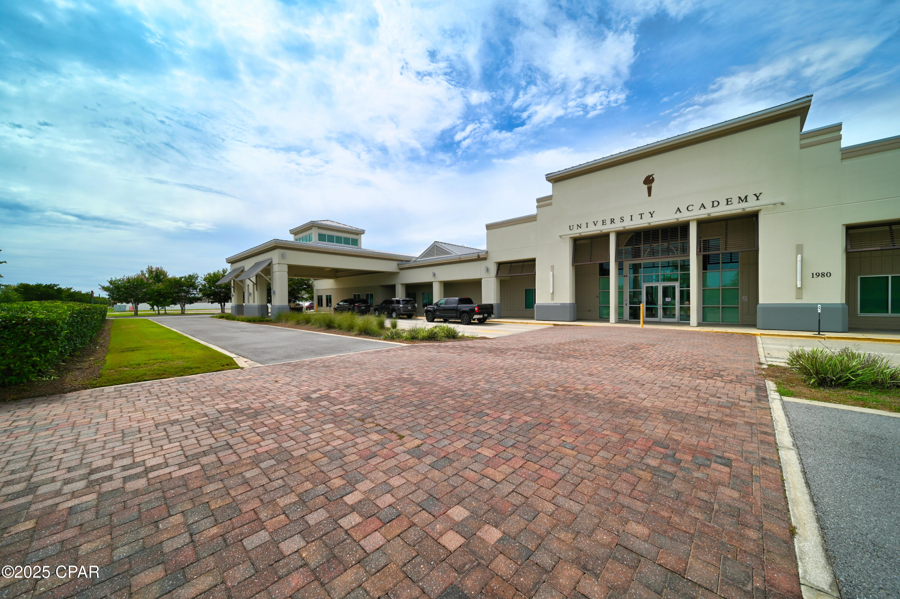 3113 E Heartleaf Avenue