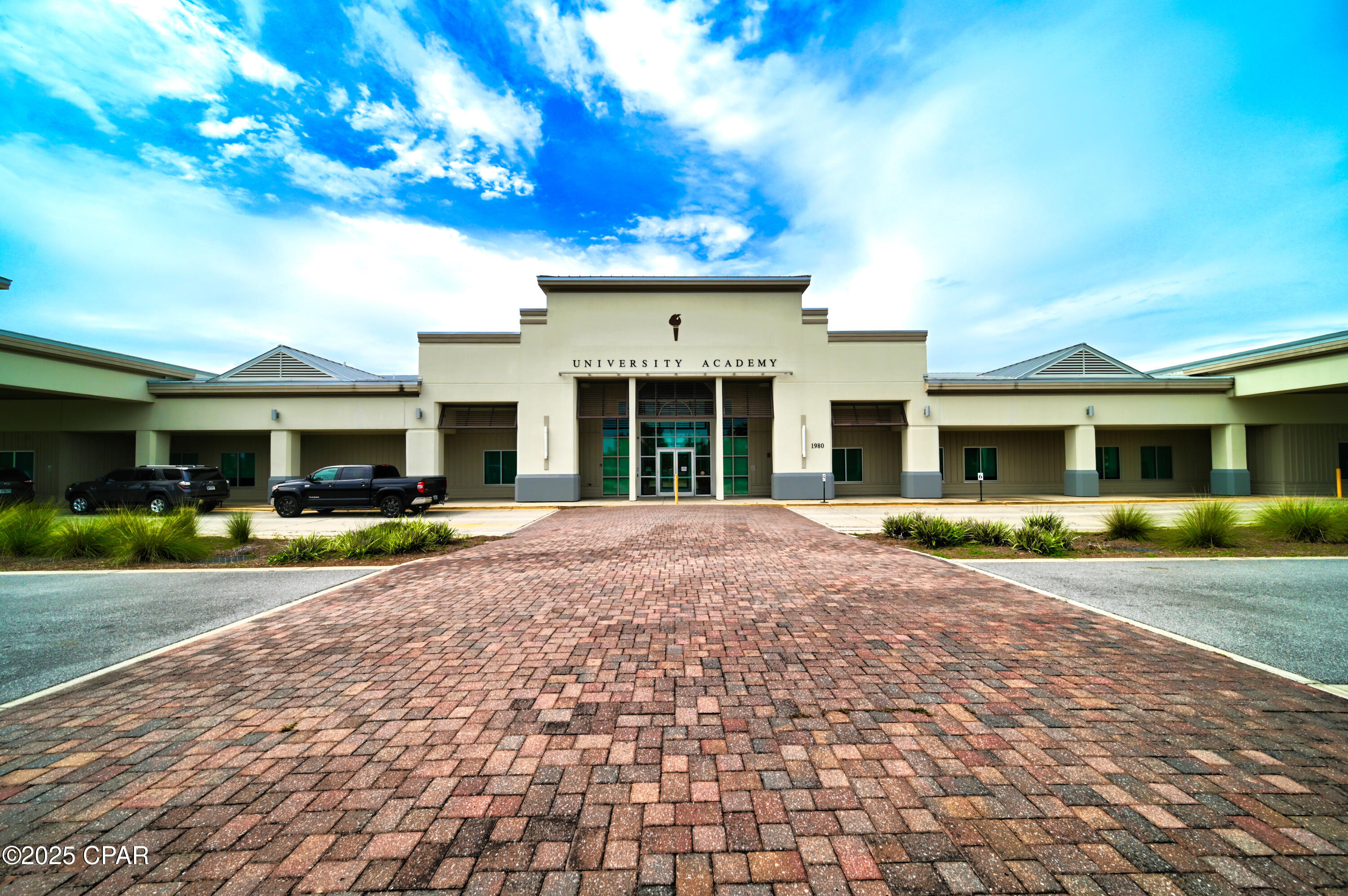 3113 E Heartleaf Avenue