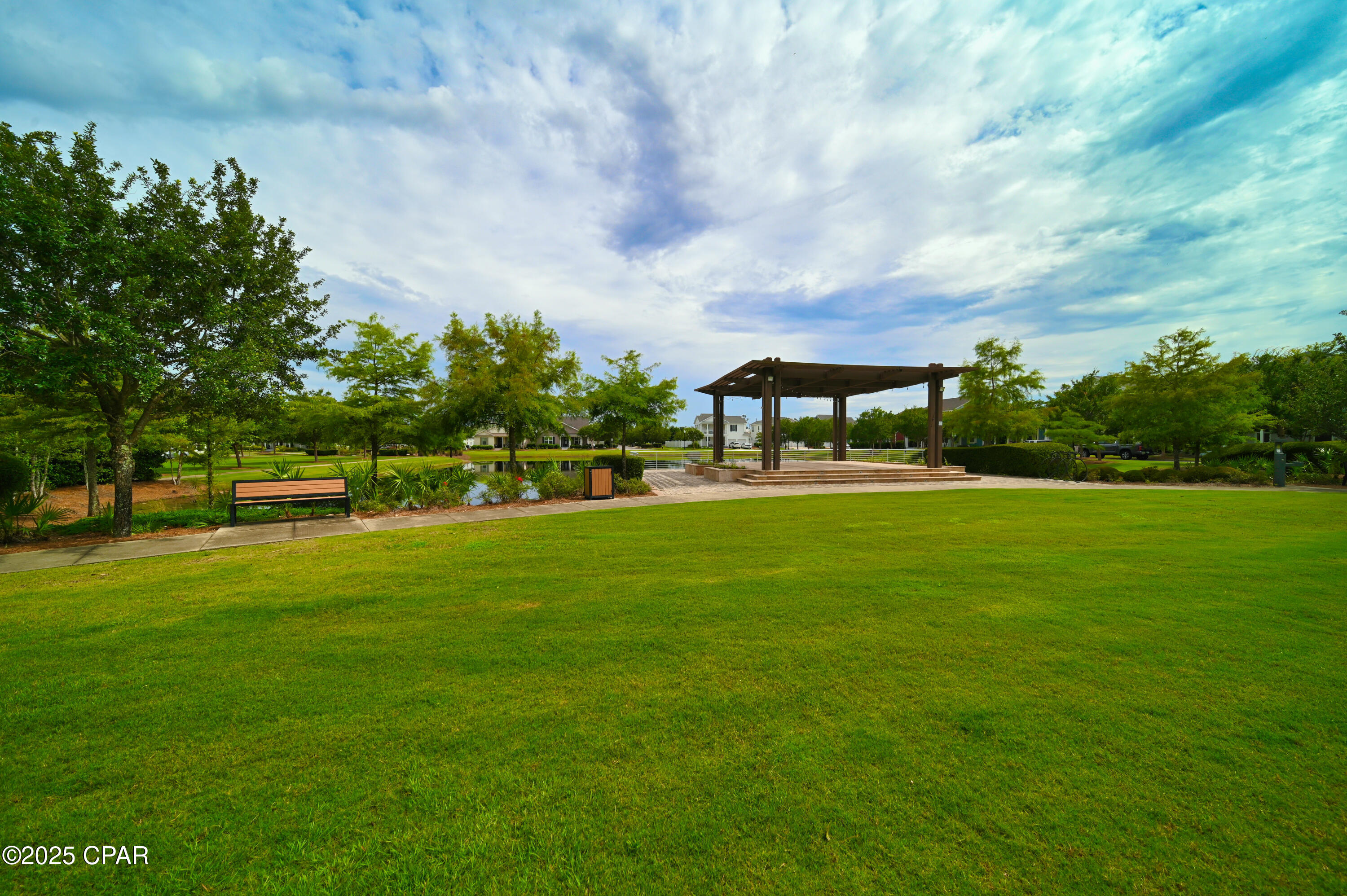 3113 E Heartleaf Avenue