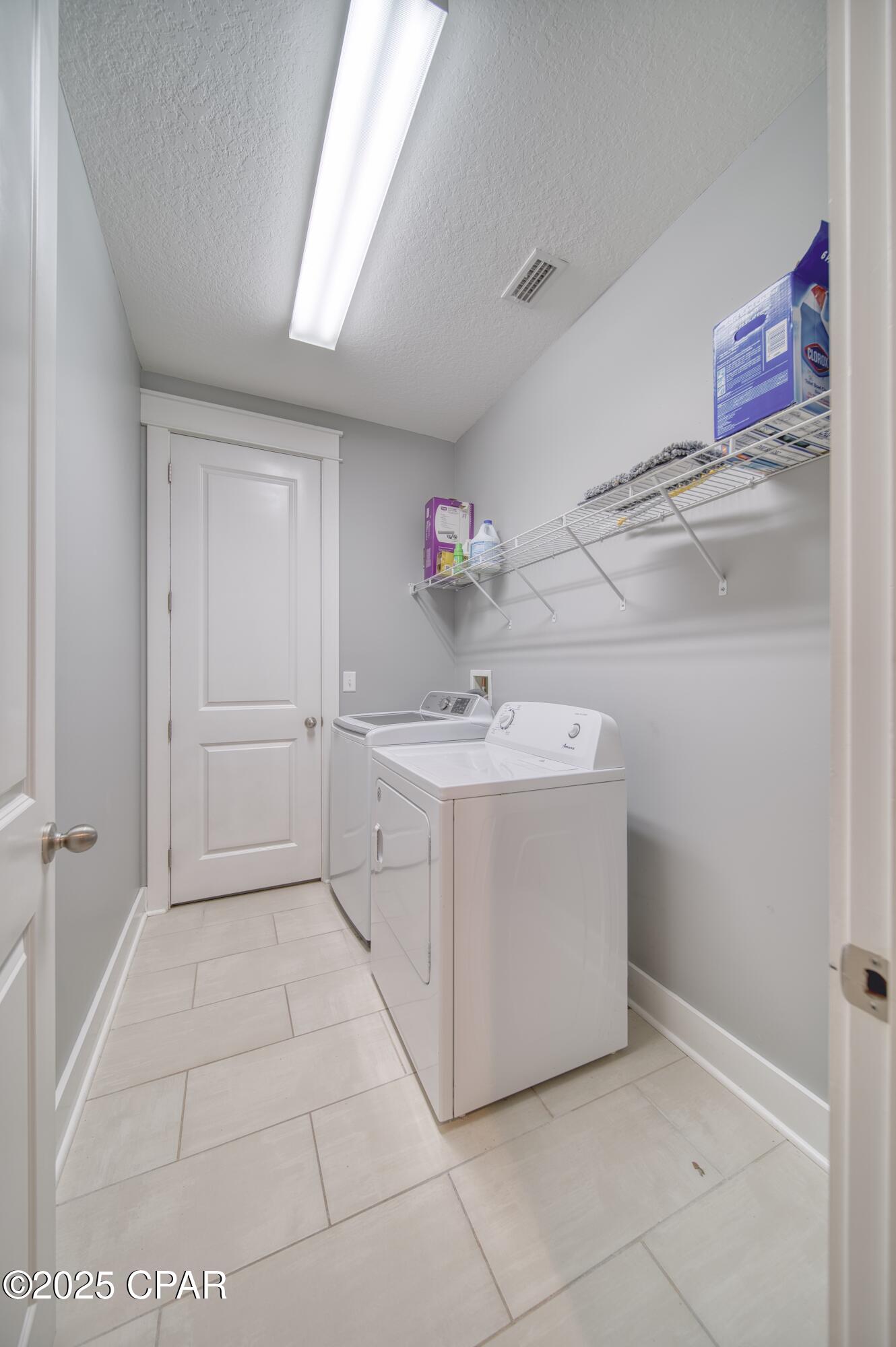 3113 E Heartleaf Avenue