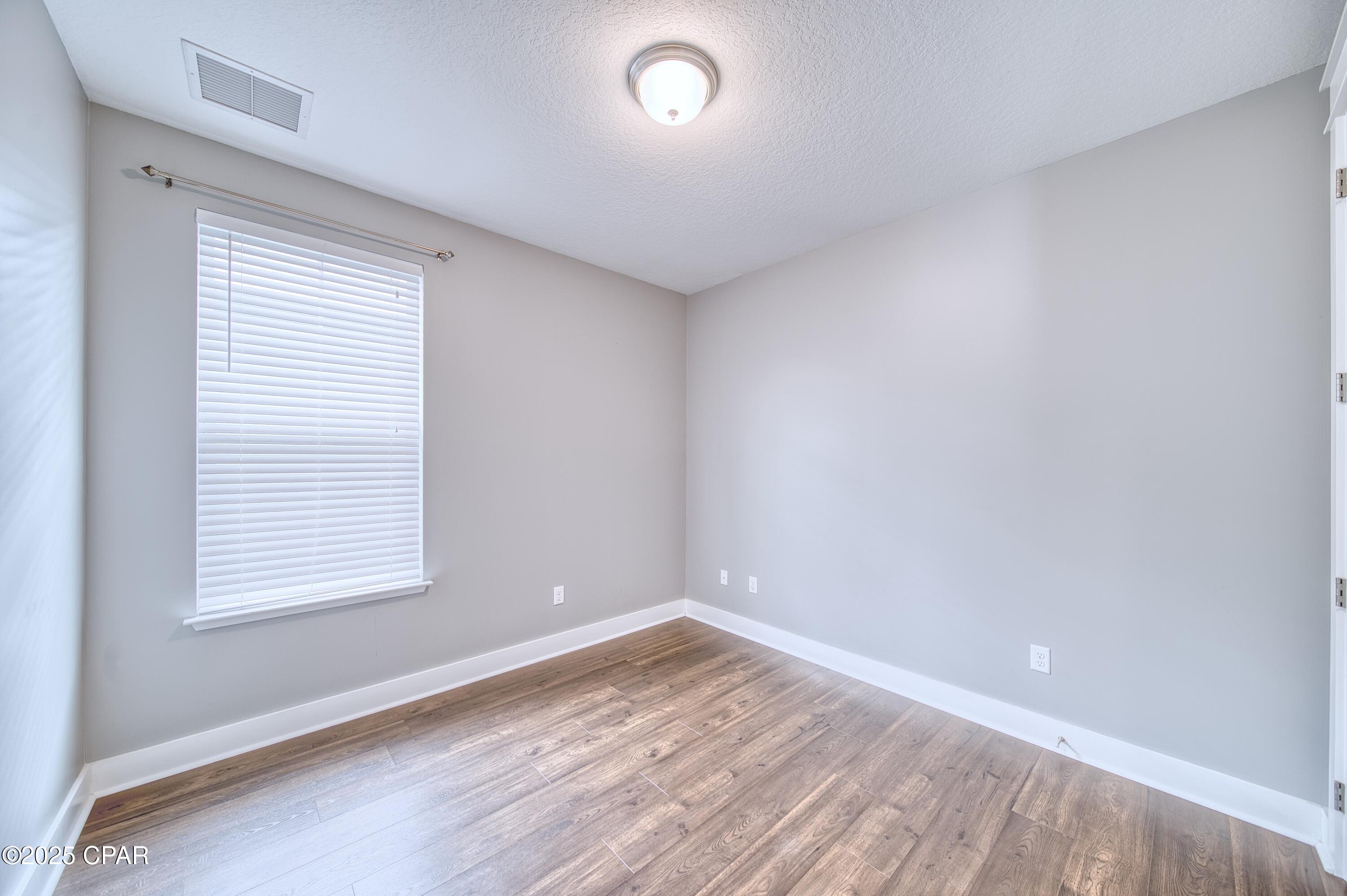 3113 E Heartleaf Avenue