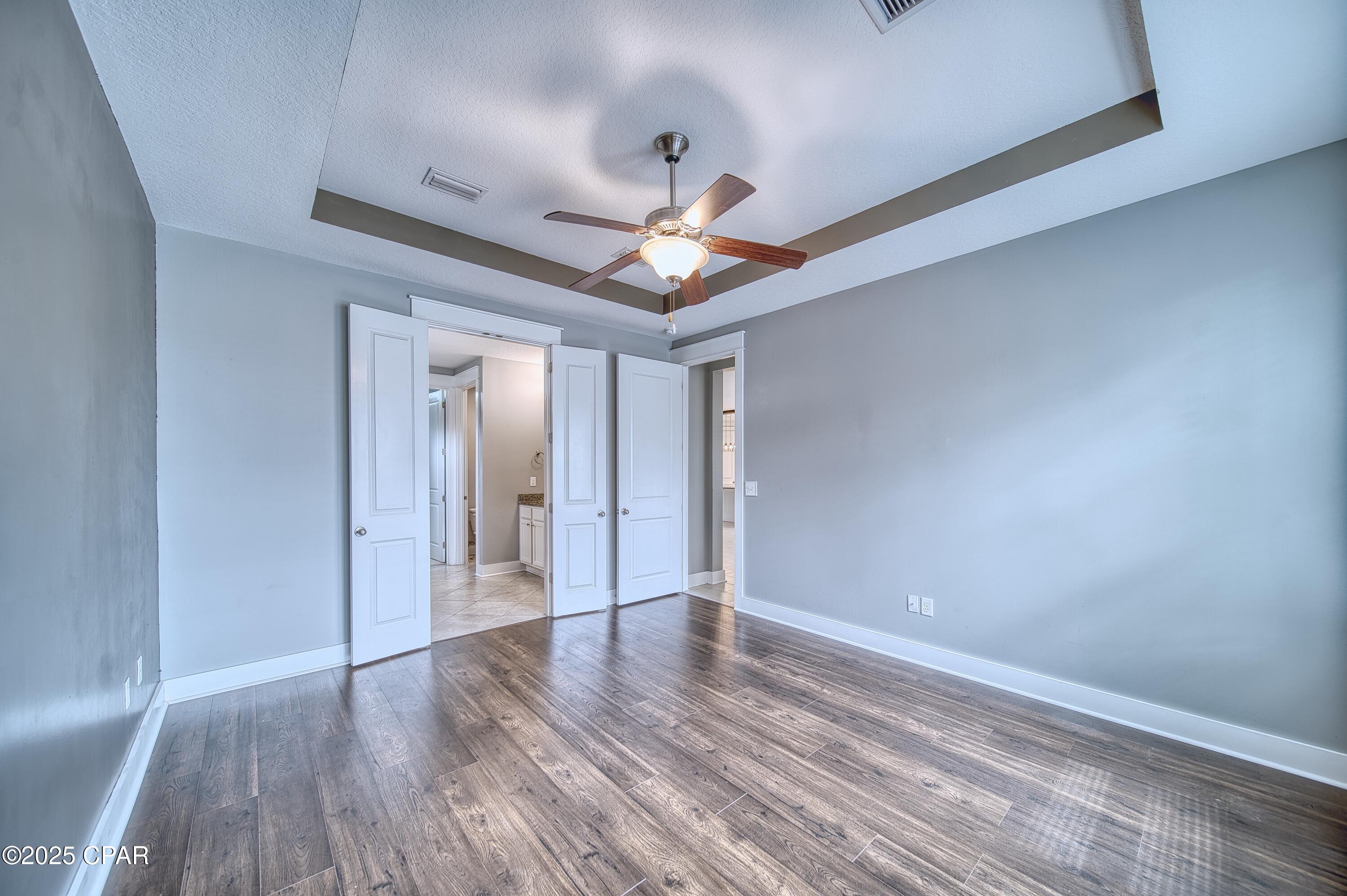 3113 E Heartleaf Avenue