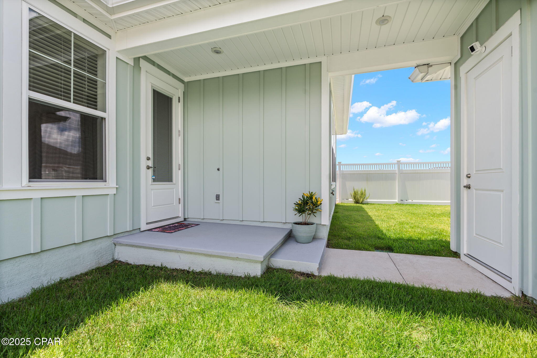 2309 Warbler Street