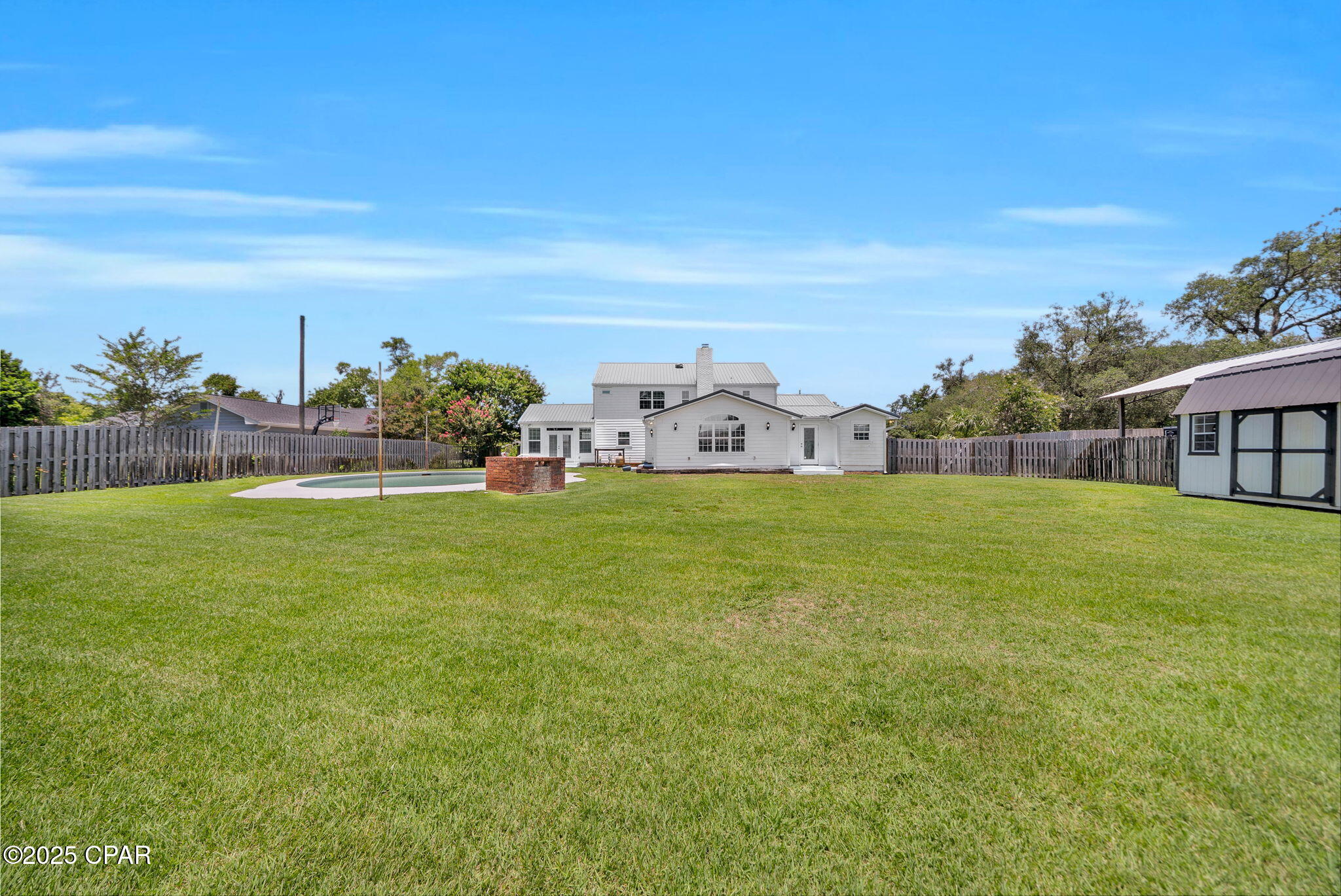 2207 W 33rd Street
